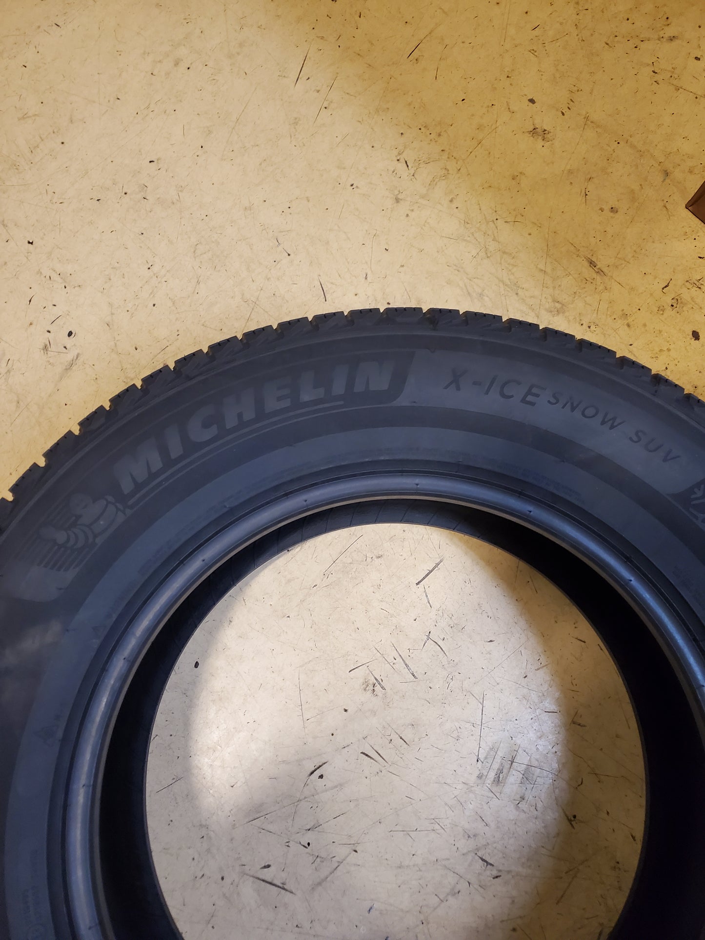 MICHELIN X-ICE SNOW SUV BSW P 255 65 18 111T WINTER TIRE 59173