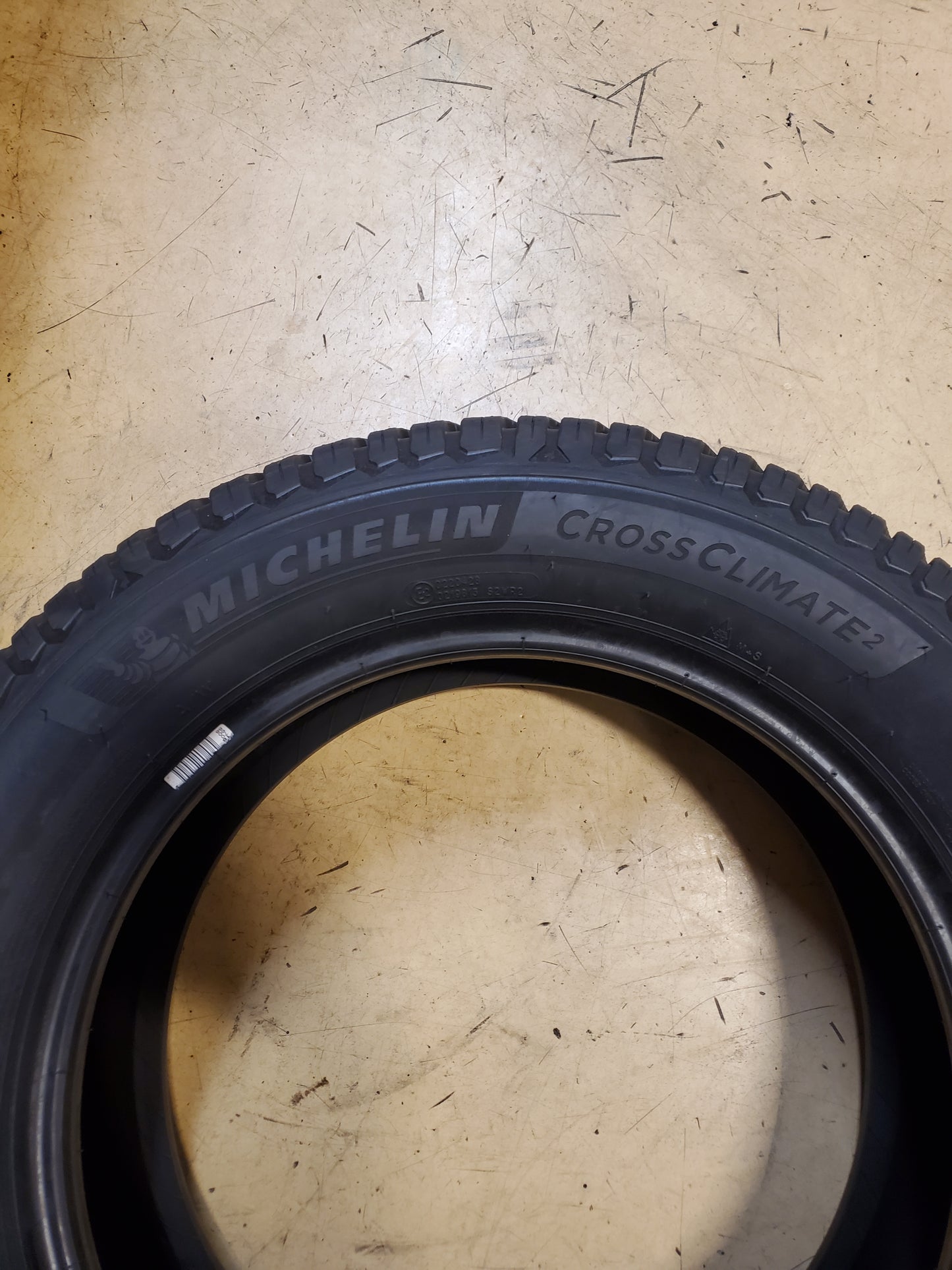 MICHELIN CROSSCLIMATE2 BSW P 215 65 17 99H ALL WEATHER TIRE 21093