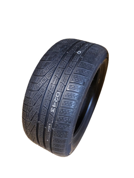 NOS PIRELLI WINTER 240 SOTTOZERO N0 BSW P 235 50 17 96V WINTER TIRE 1822500