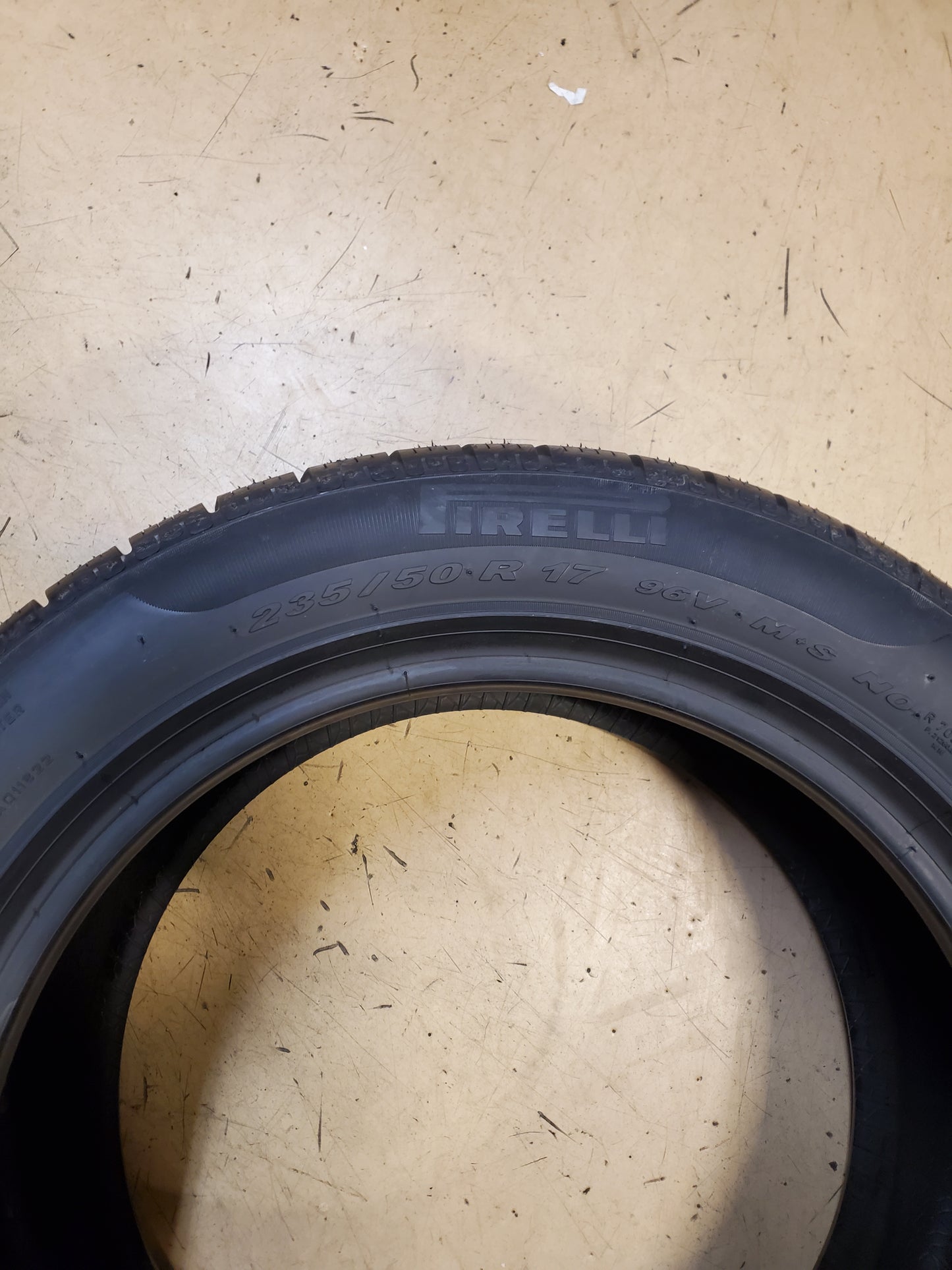 NOS PIRELLI WINTER 240 SOTTOZERO N0 BSW P 235 50 17 96V WINTER TIRE 1822500