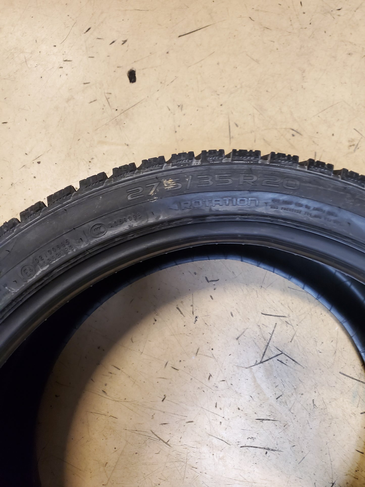 2 NOS NOKIAN HAKKAPELIITTA R3 BSW P 275 35 20 102T XL WINTER TIRE T430646