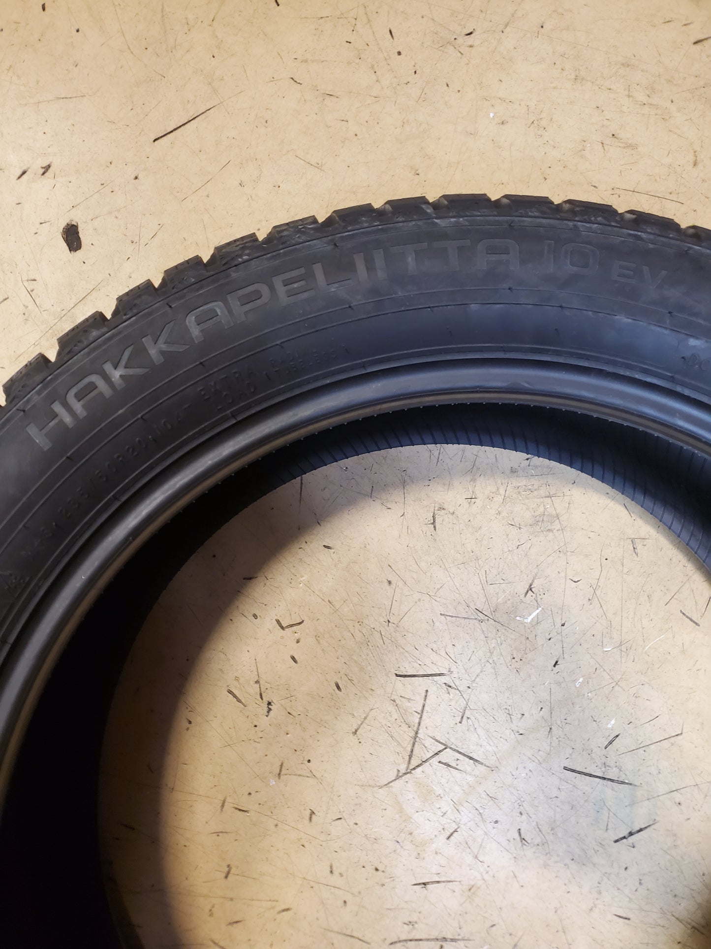 NOKIAN HAKKAPELIITTA 10 EV FOAM STUDDED P 235 50 20 104T XL WINTER TIRE TSF00012