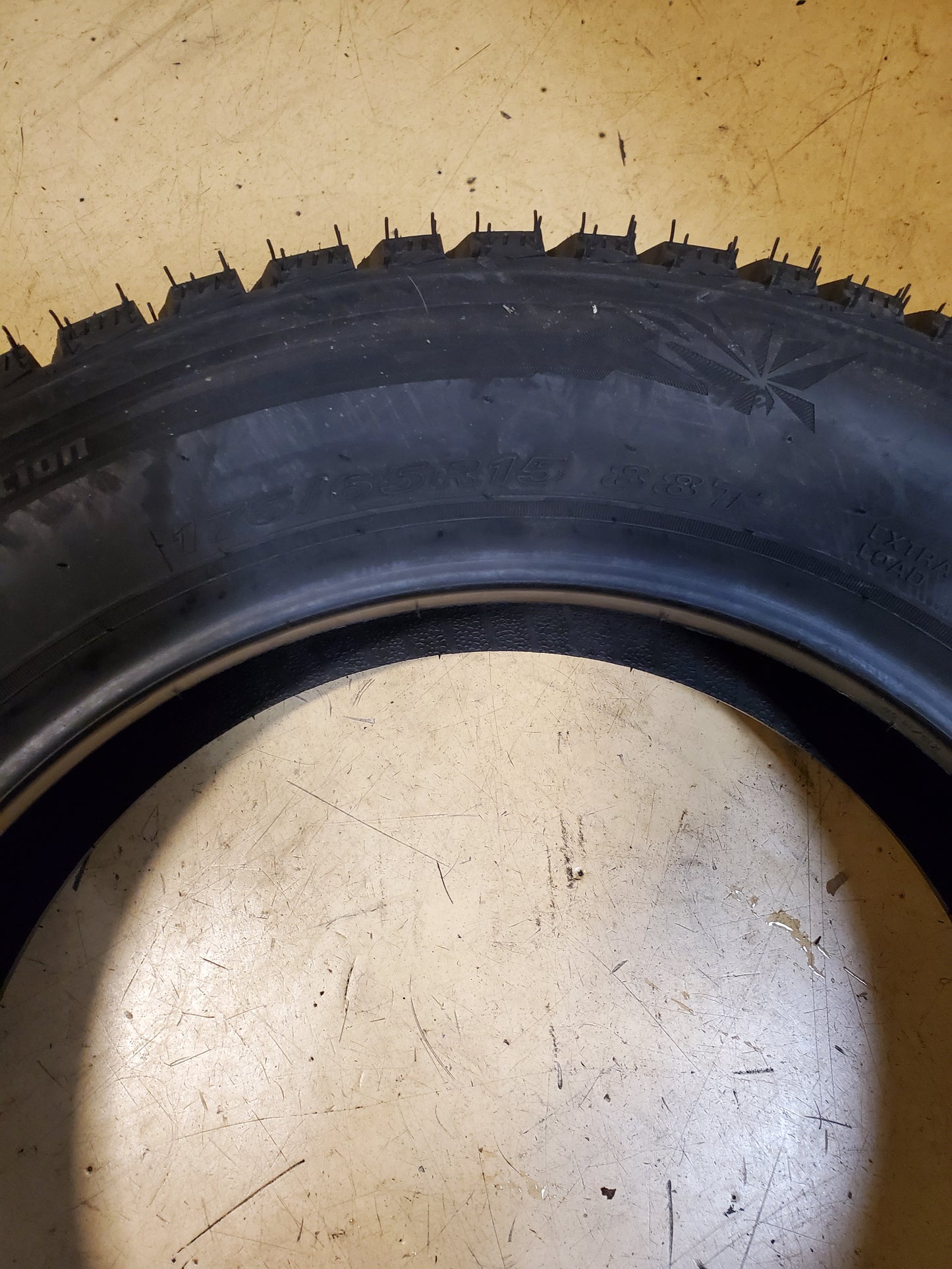 NEXEN WINGUARD WINSPIKE 3 BSW P 175 65 15 88T WINTER TIRE 18400NXK