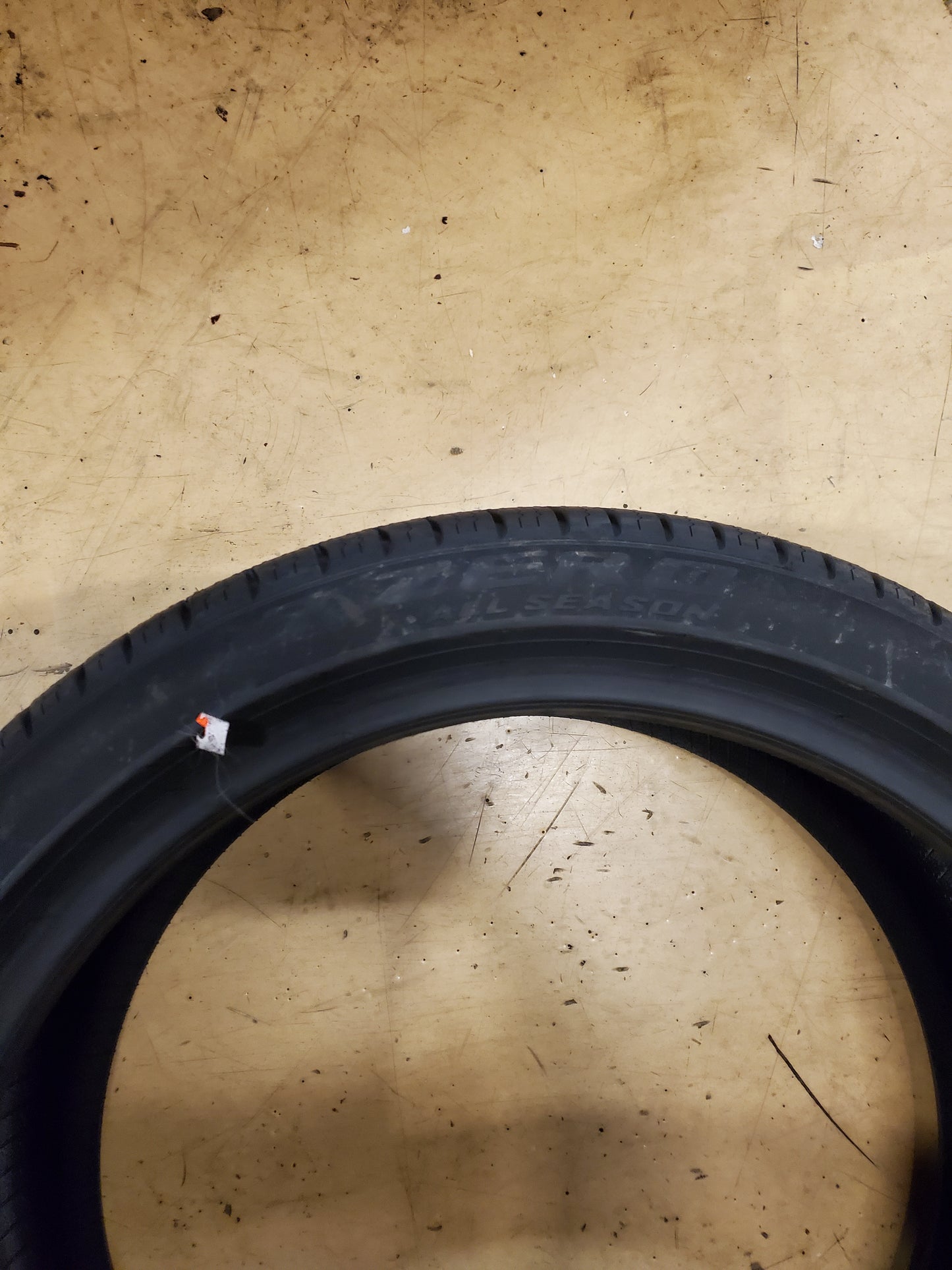 PIRELLI P ZERO ALL SEASON FOAM AO BSW P 255 40 20 101H UHP TIRE 2764100