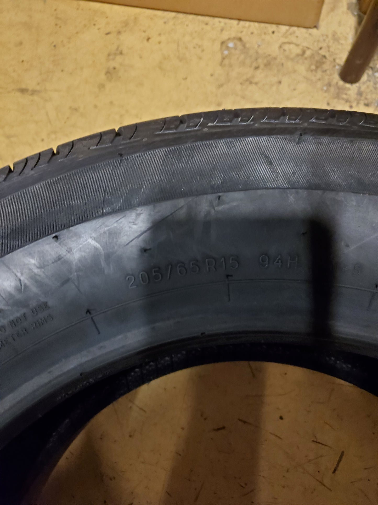 UNIROYAL TIGER PAW TOURING A/S BSW P 205 65 15 94H ALL SEASON TIRE 20887