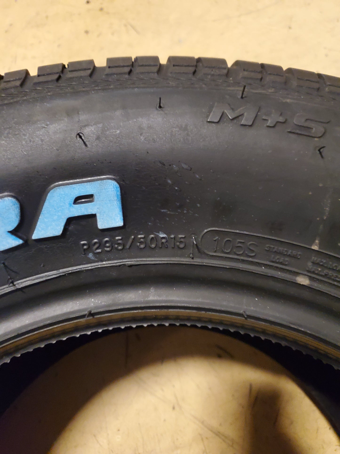 COOPER COBRA RADIAL G/T RWL P 295 50 15 105S ALL SEASON TIRE 160007024