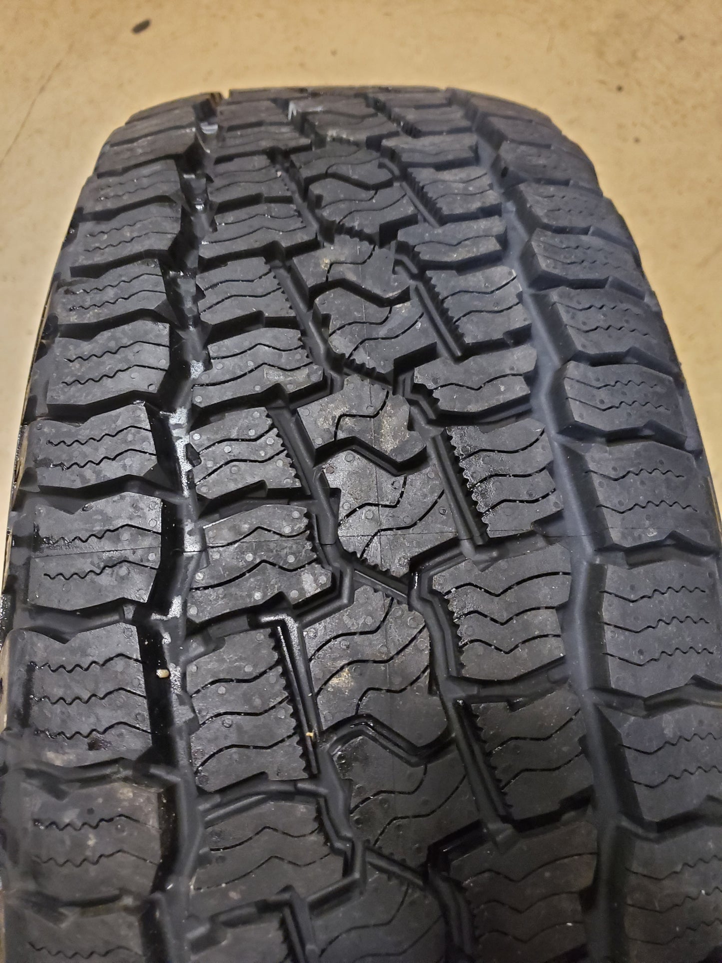 2 COOPER DISCOVERER ROAD+TRAIL AT BSW P 265 65 18 116H ALL TERRAIN TIRE 171288049