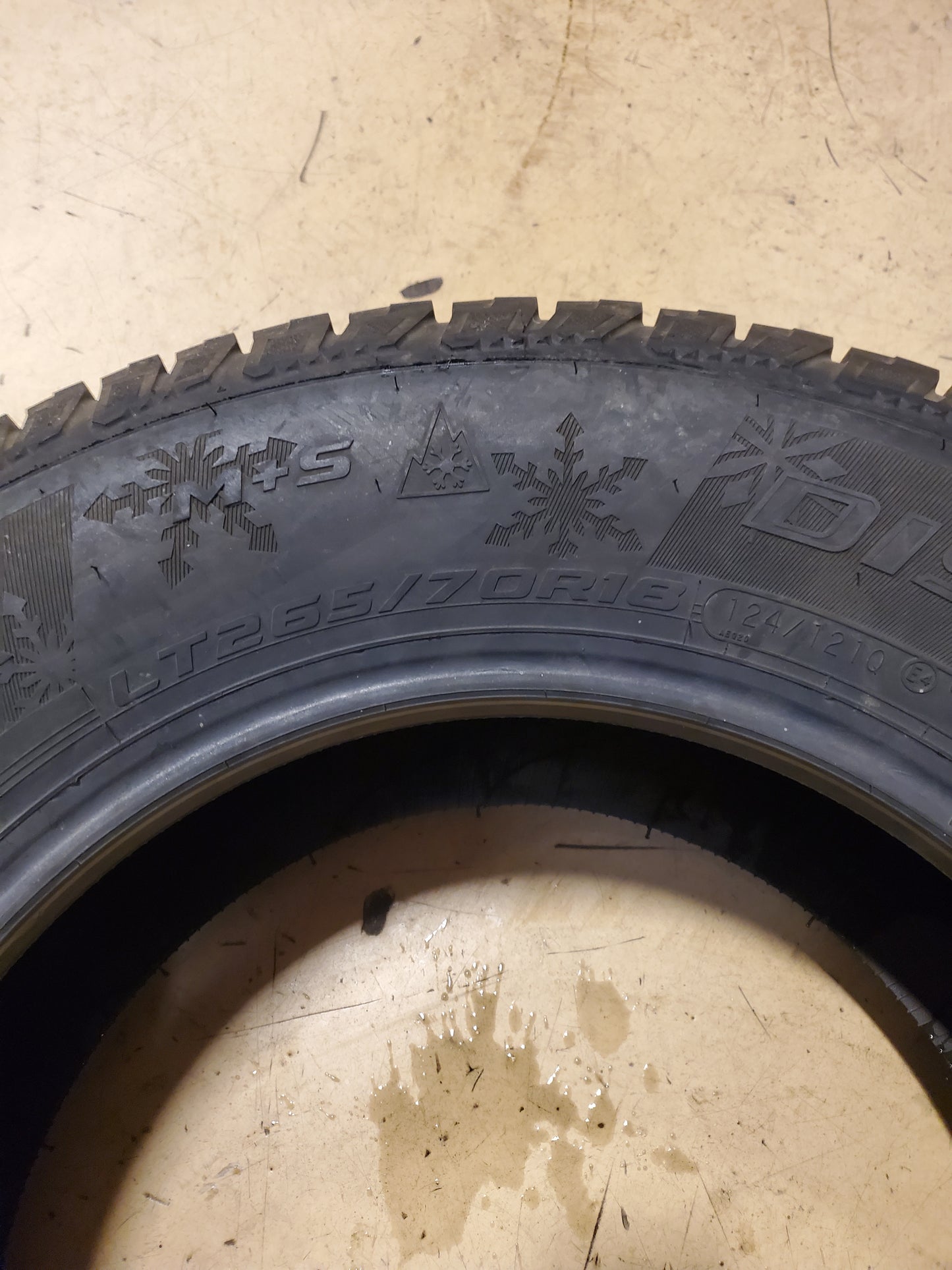 COOPER DISCOVERER SNOW CLAW LT 265 70 18 124/121Q 10PLY WINTER TIRE 170183005
