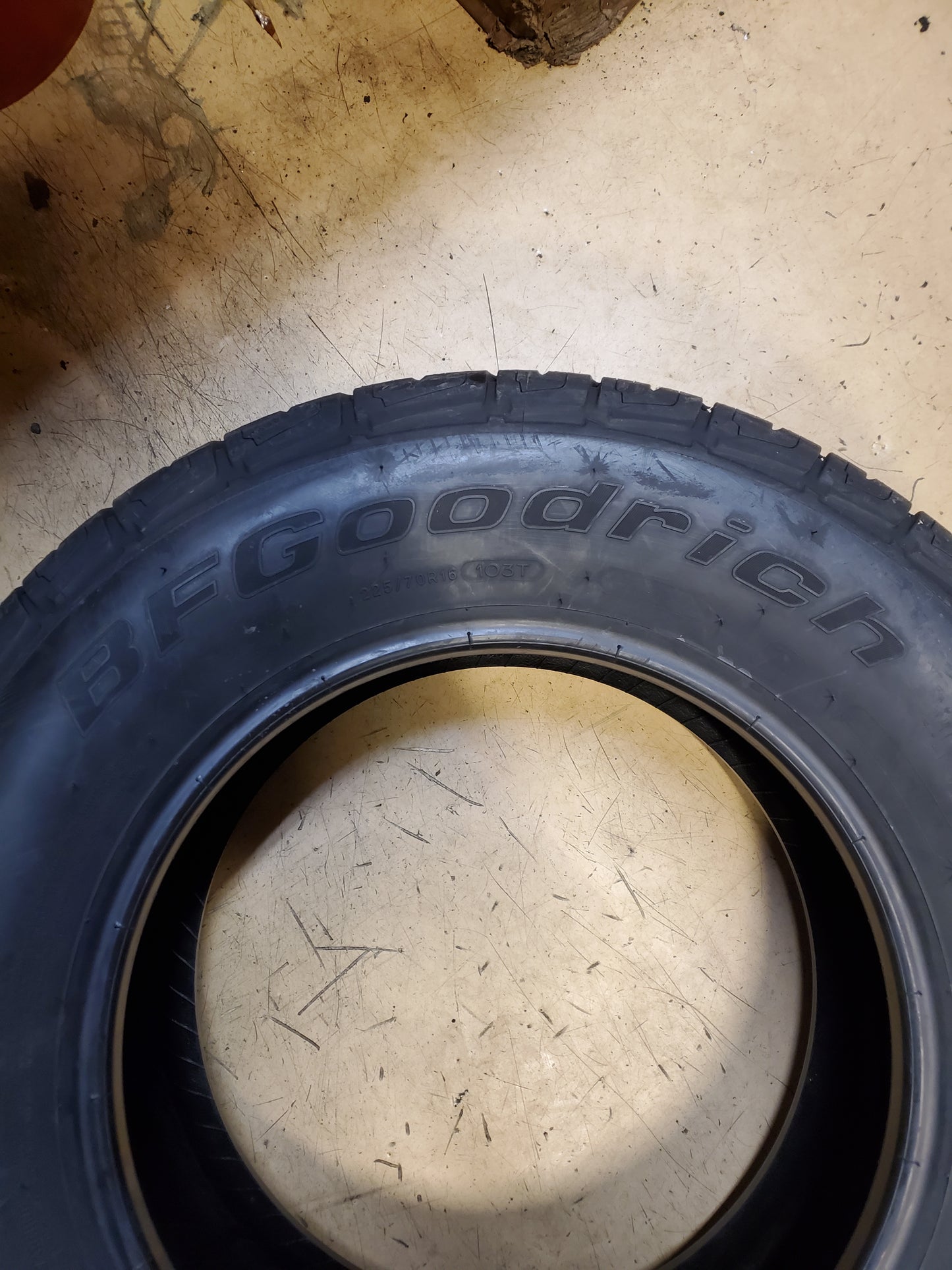 BFGOODRICH ADVANTAGE T/A SPORT LT BSW P 225 70 16 103T ALL WEATHER TIRE 52083