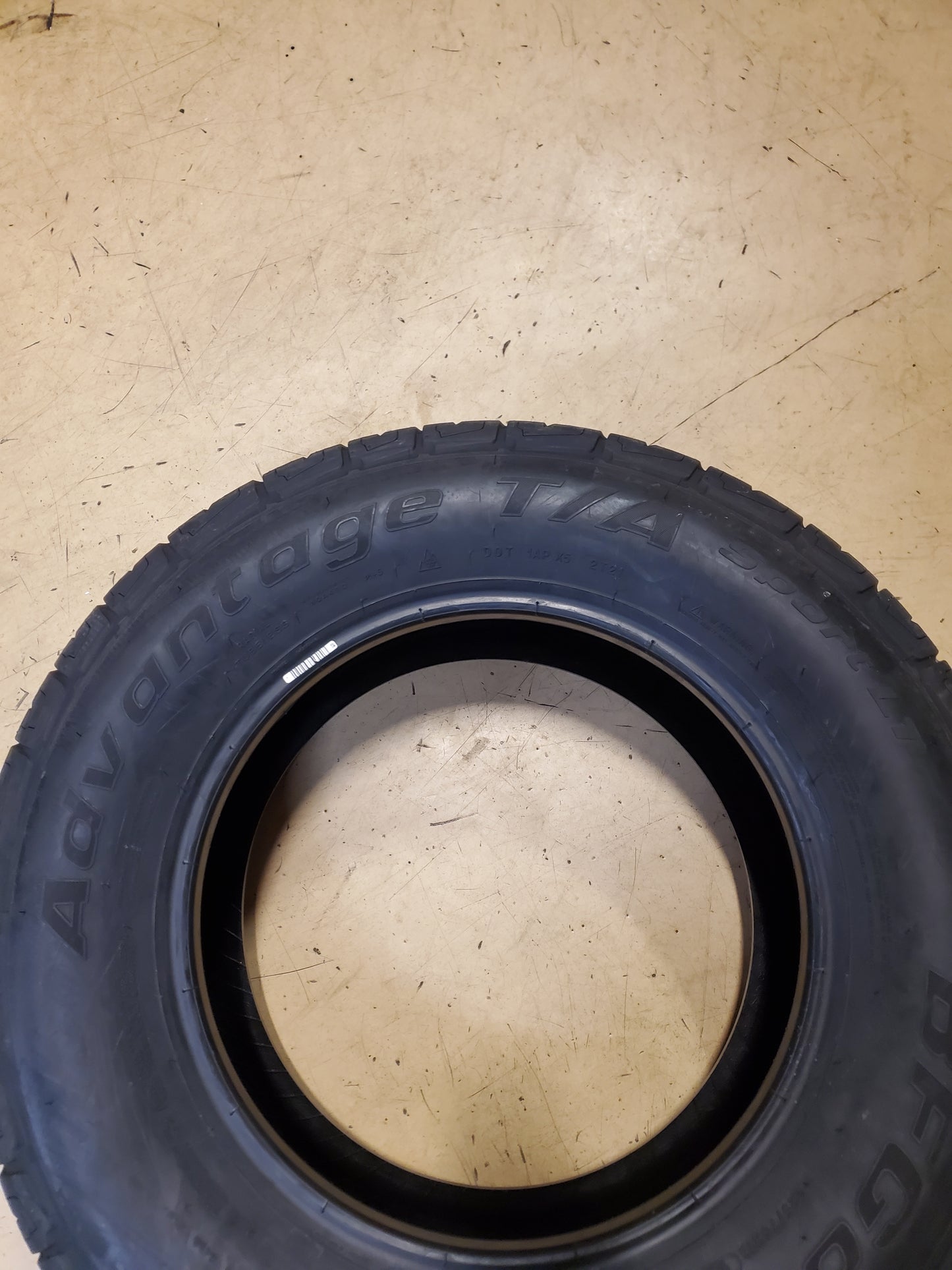 BFGOODRICH ADVANTAGE T/A SPORT LT BSW P 225 70 16 103T ALL WEATHER TIRE 52083