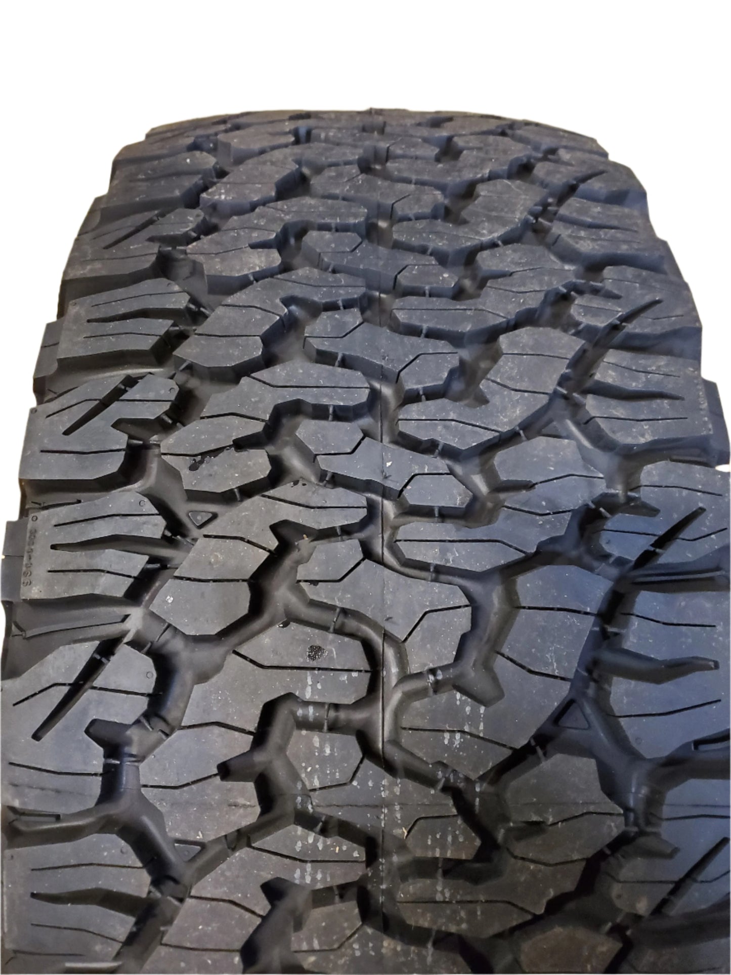 BFGOODRICH ALL-TERRAIN T/A KO2 BSW LT 33 12.50 18 118S 10PLY TIRE 27247