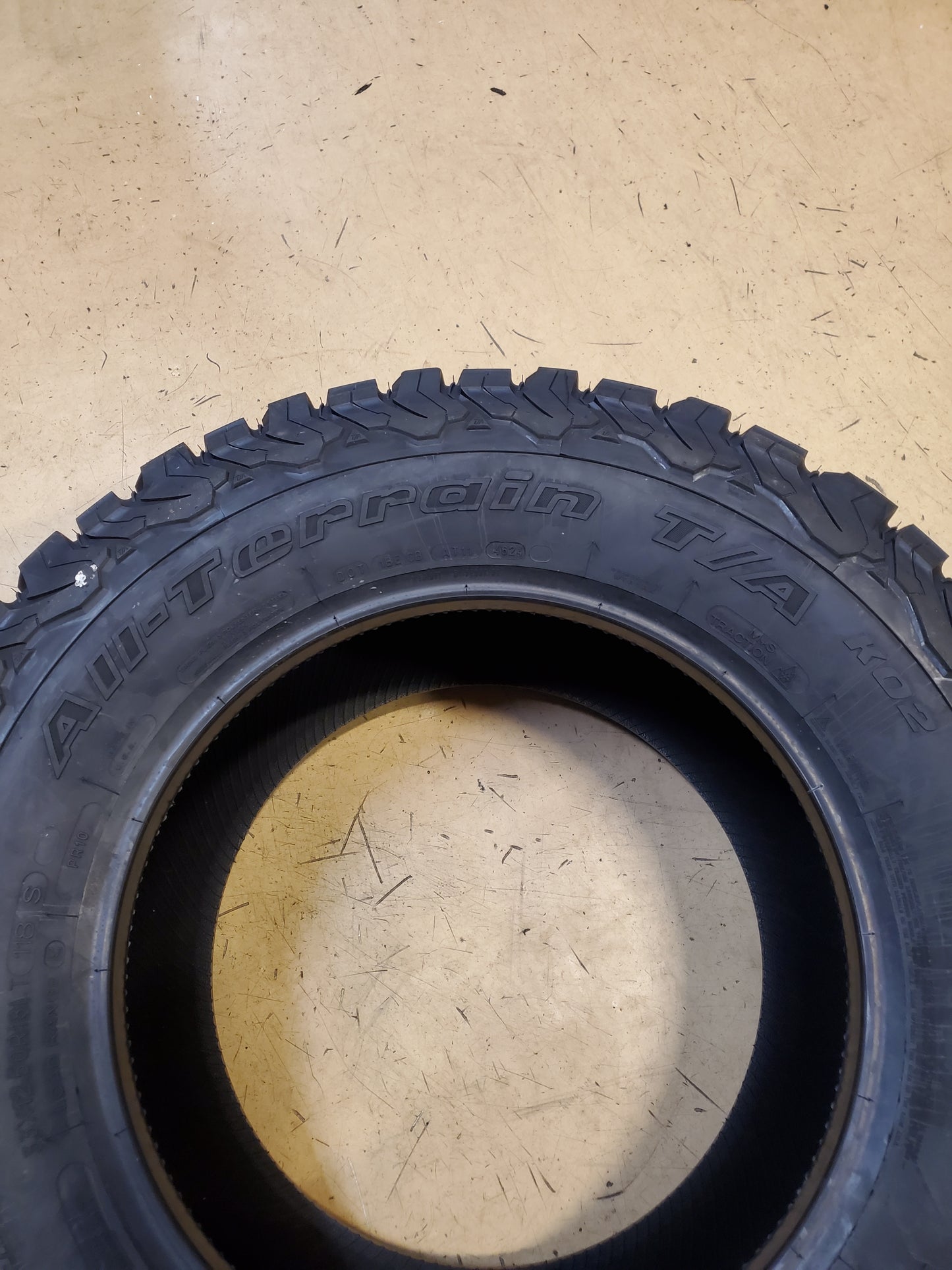 BFGOODRICH ALL-TERRAIN T/A KO2 BSW LT 33 12.50 18 118S 10PLY TIRE 27247