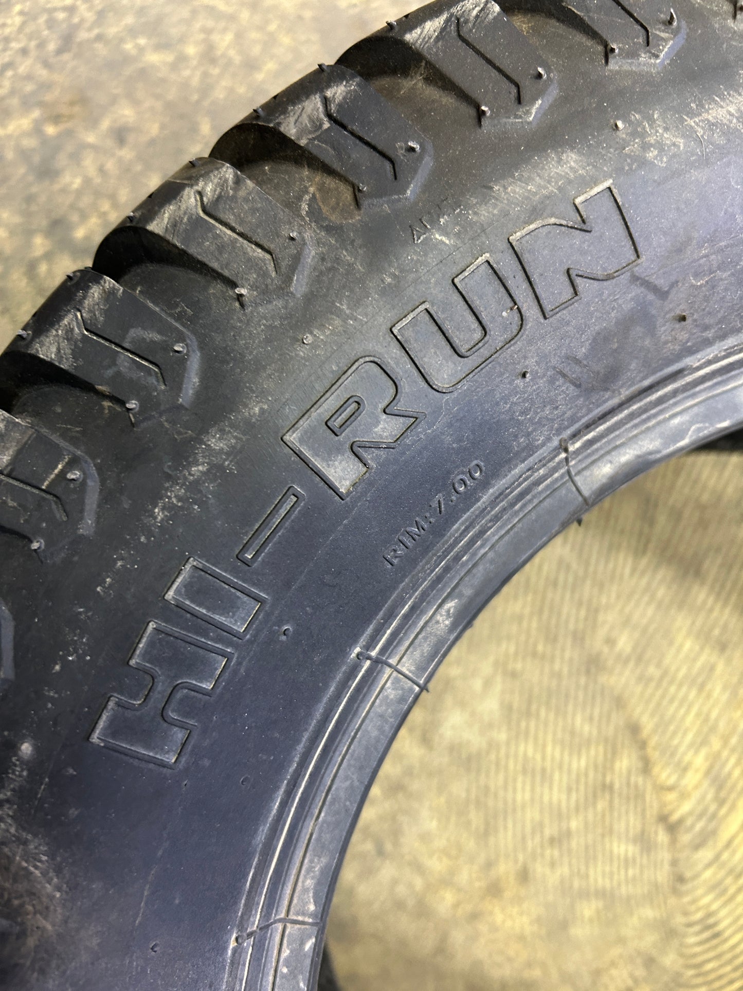 HI-RUN SU05 BSW 22 9.5 12 4PLY LAWN TIRE WD1288