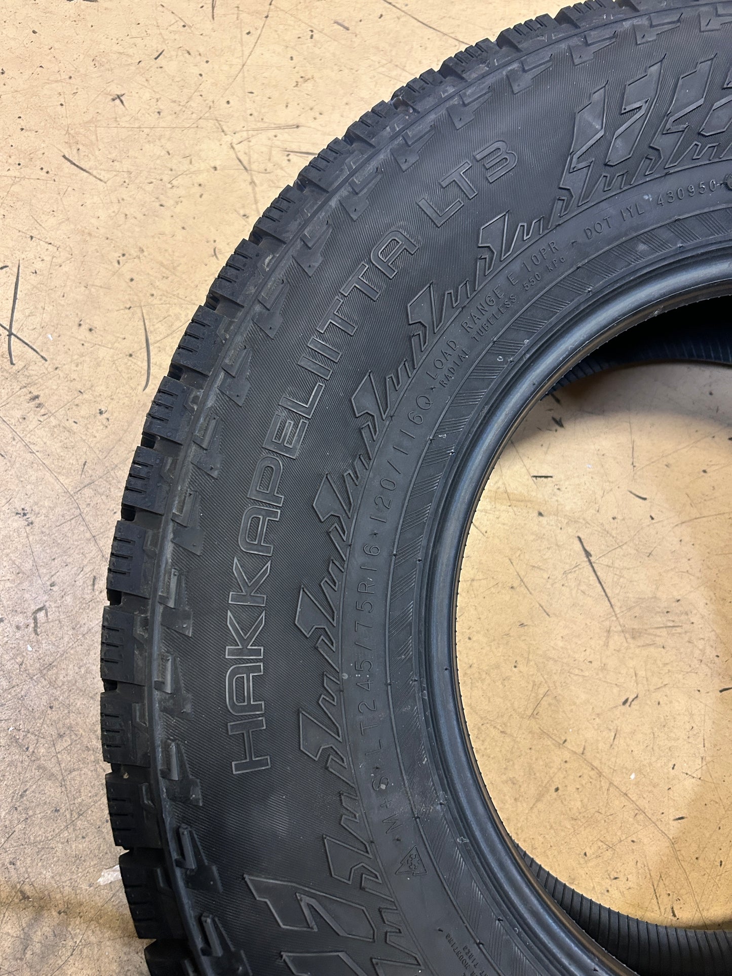 NOKIAN HAKKAPELIITTA LT3 STUDDED LT 245 75 16 120/116Q 10PLY WINTER TIRE TS32395
