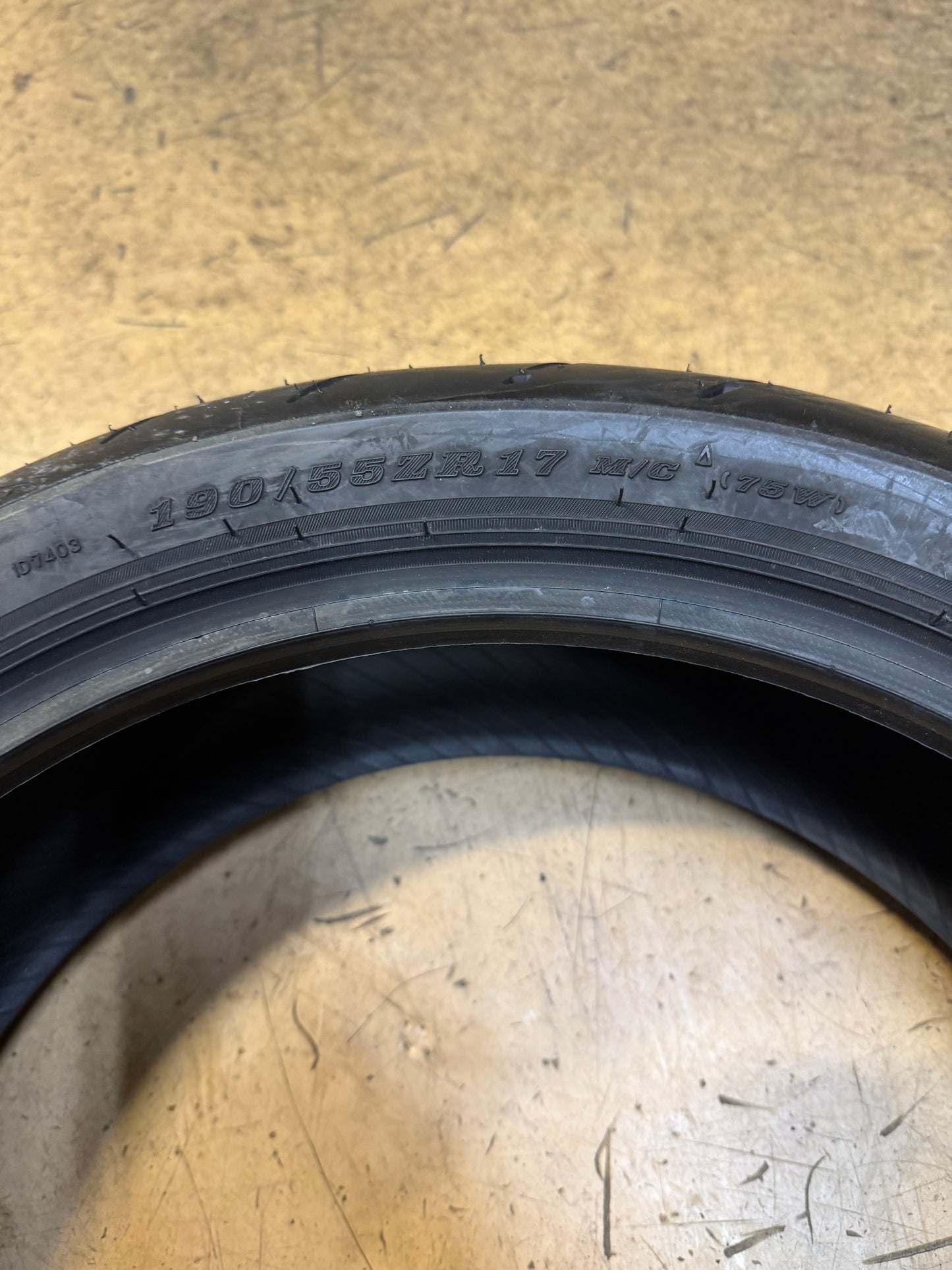 DUNLOP SPORTMAX ROADSMART IV 190 50 17 73W REAR MOTORCYCLE TIRE 45253305