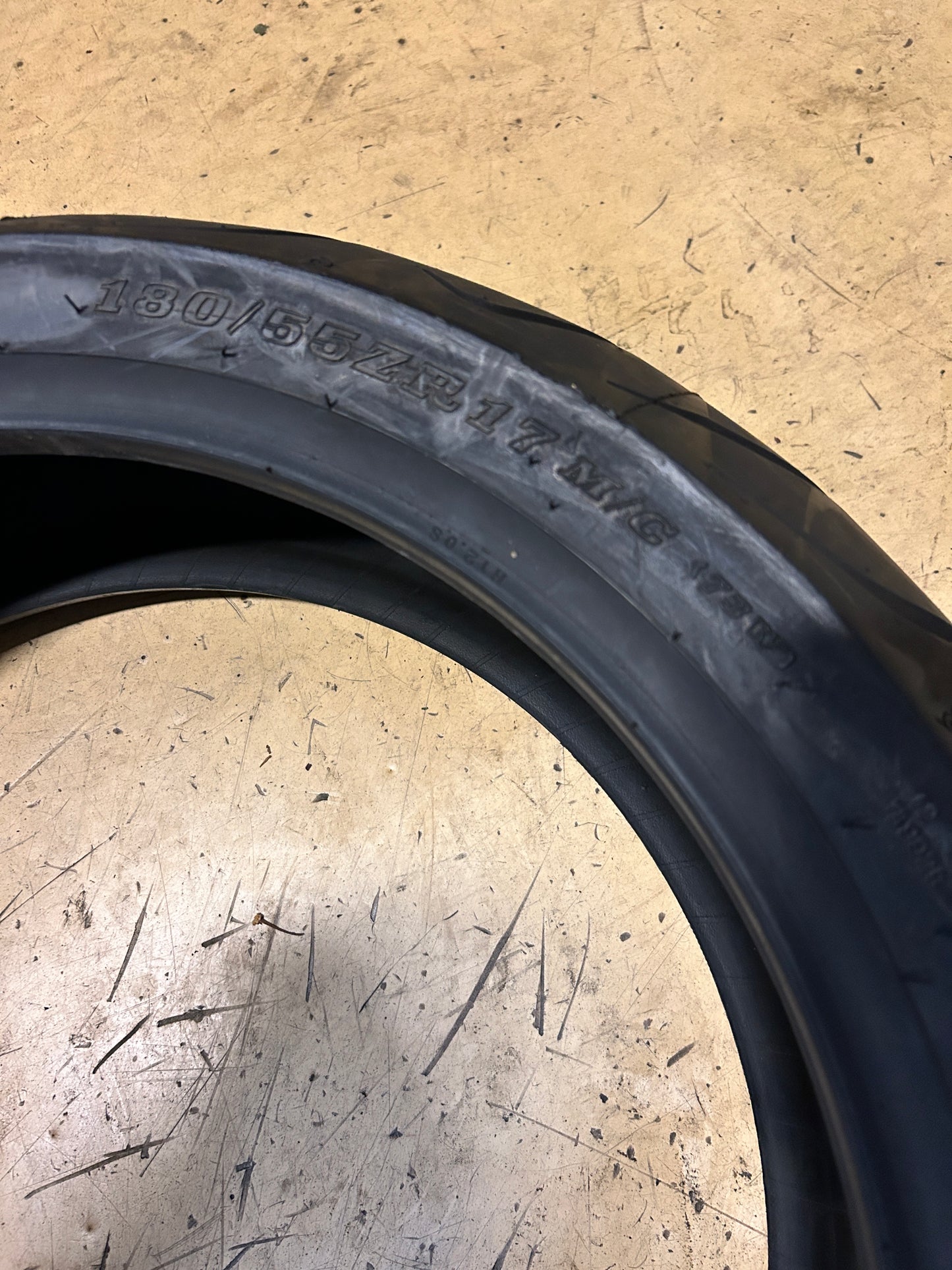 NOS DUNLOP SPORTMAX ROADSMART II BSW 180 55 17 73W REAR TIRE 45173879