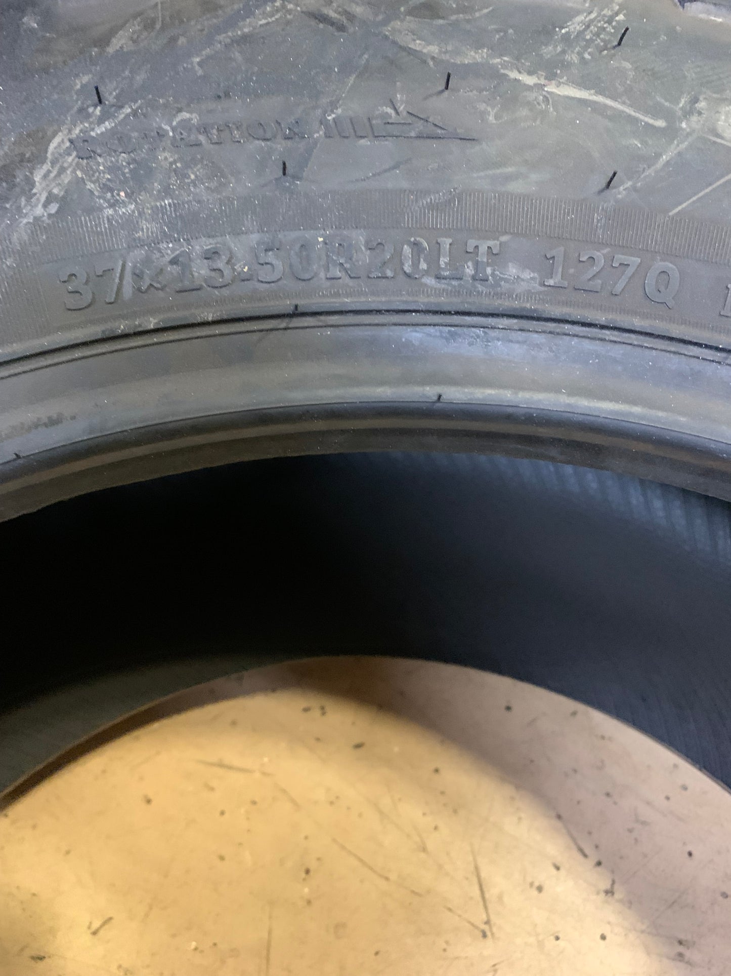 COMFORSER CF3000 BSW LT 37 13.5 20 127Q 10PLY MUD TERRAIN TIRE CF235