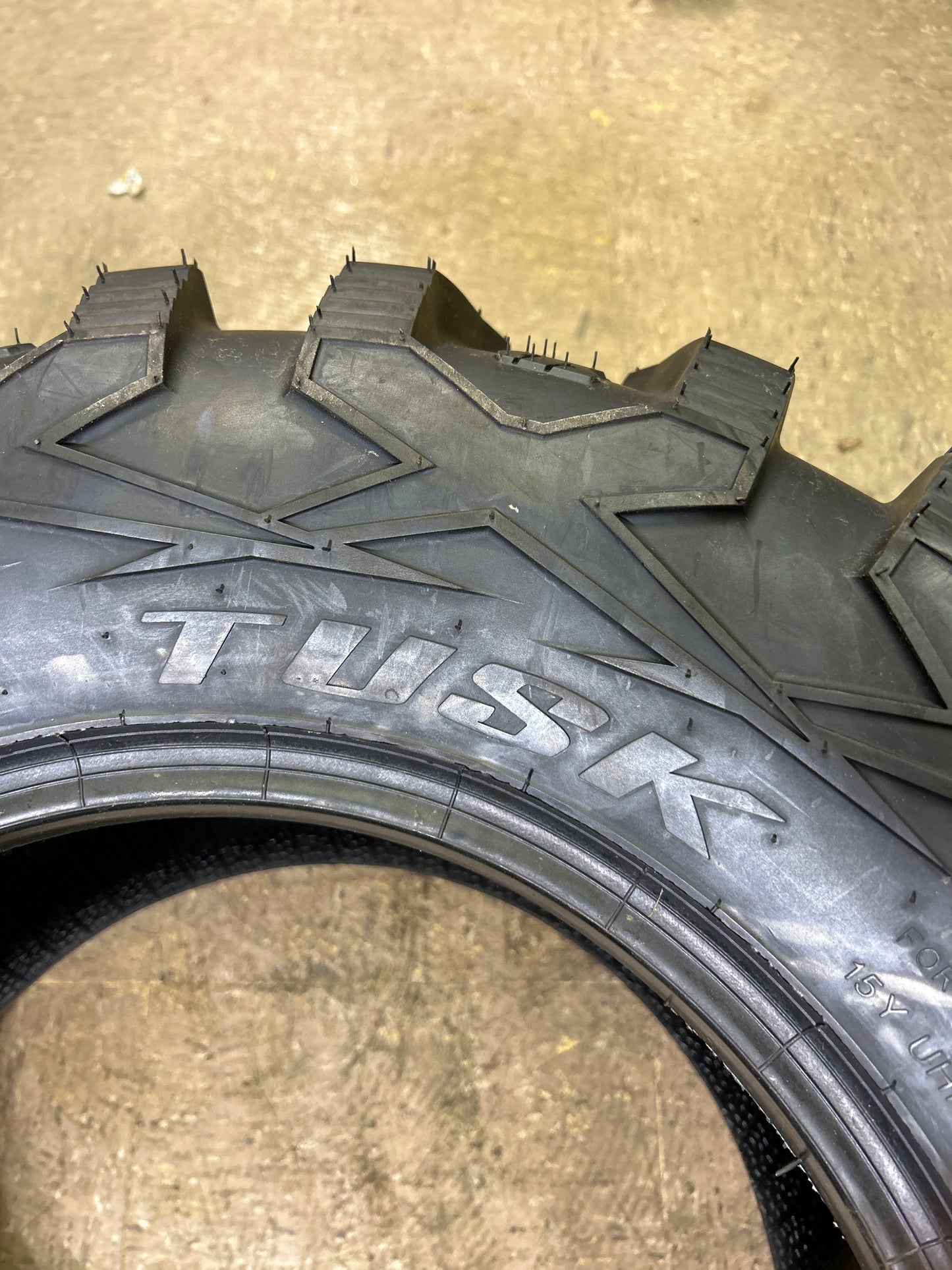 TUSK MEGABITE BSW 28 10 14 69M 8PLY ATV/UTV TIRE 2032710002
