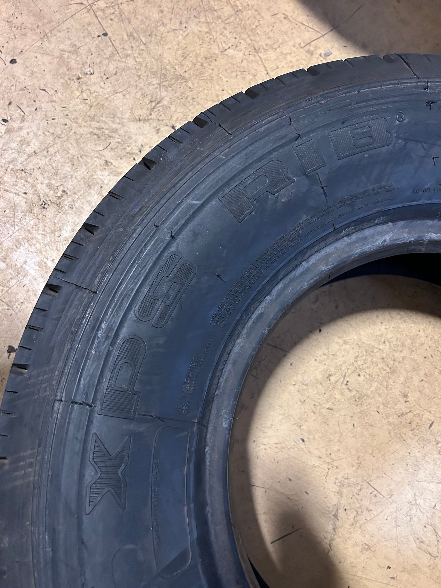 MICHELIN XPS RIB BSW LT 245 75 16 10PLY ALL SEASON TIRE 26848