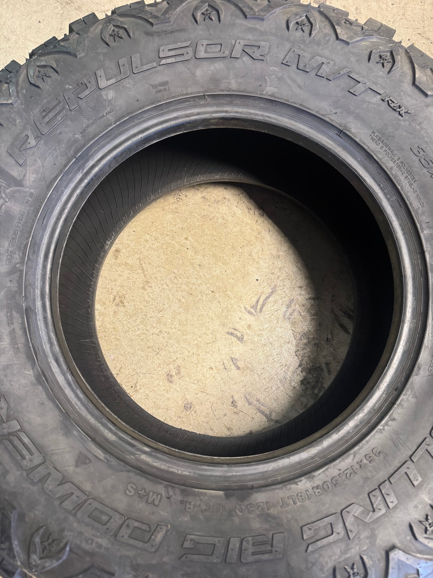 NOS RBP REPULSOR M/T RX BSW LT 35 12.5 18 123Q 10PLY MUD TERRAIN TIRE RBPST18125020