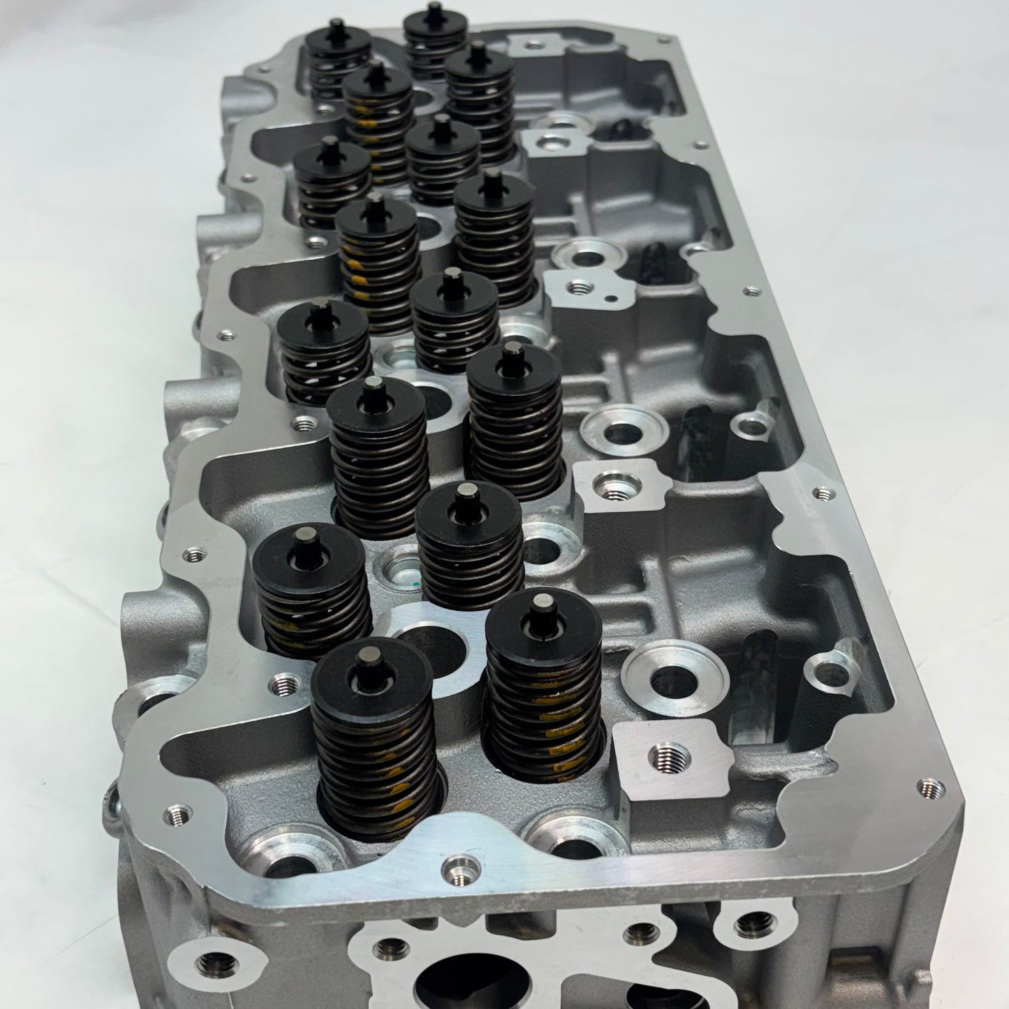 ASSEMBLED CYLINDER HEAD FOR GM 6.6 DURAMAX DIESEL V8 LLY LBZ B11B5A