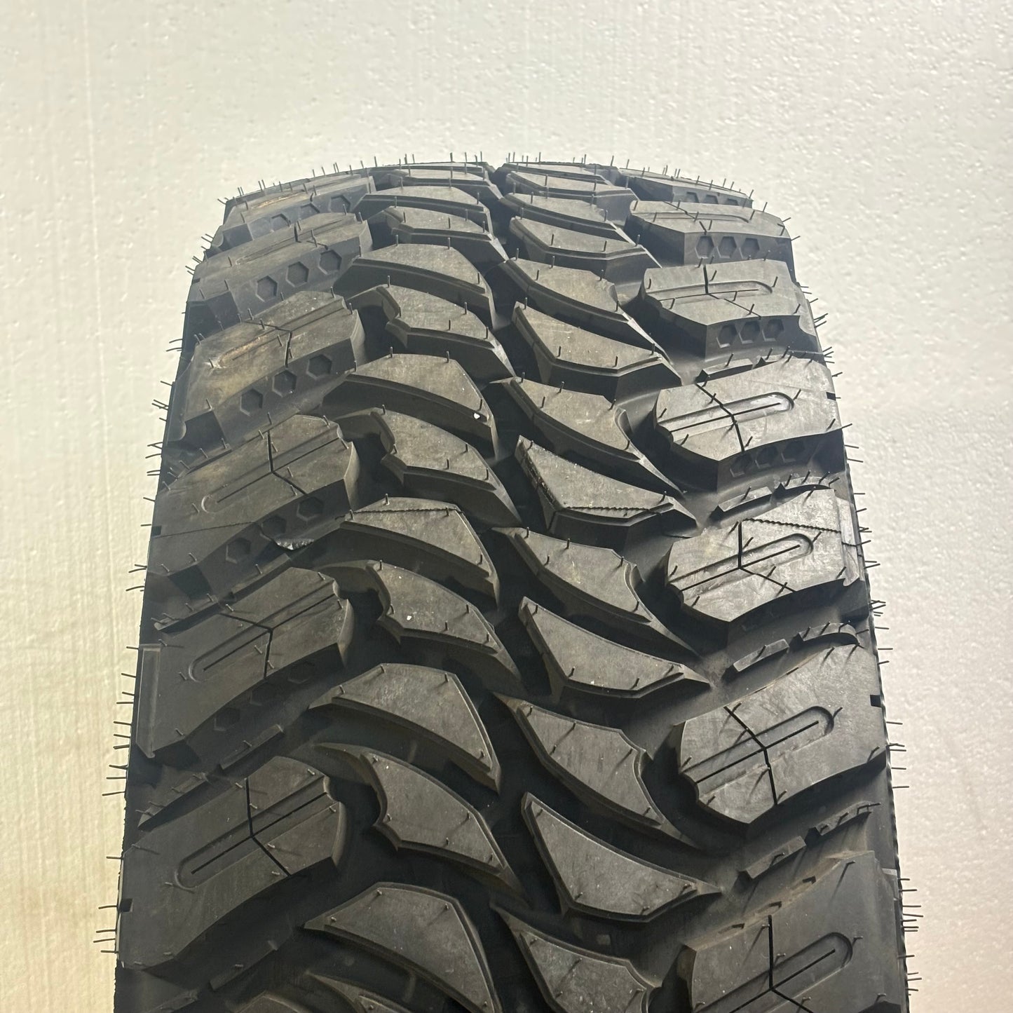 ATTURO TRAIL BLADE MTS LT 37 12.5 17 124Q LRD 8PLY MUD TERRAIN TIRE TBMSLMFT2MA