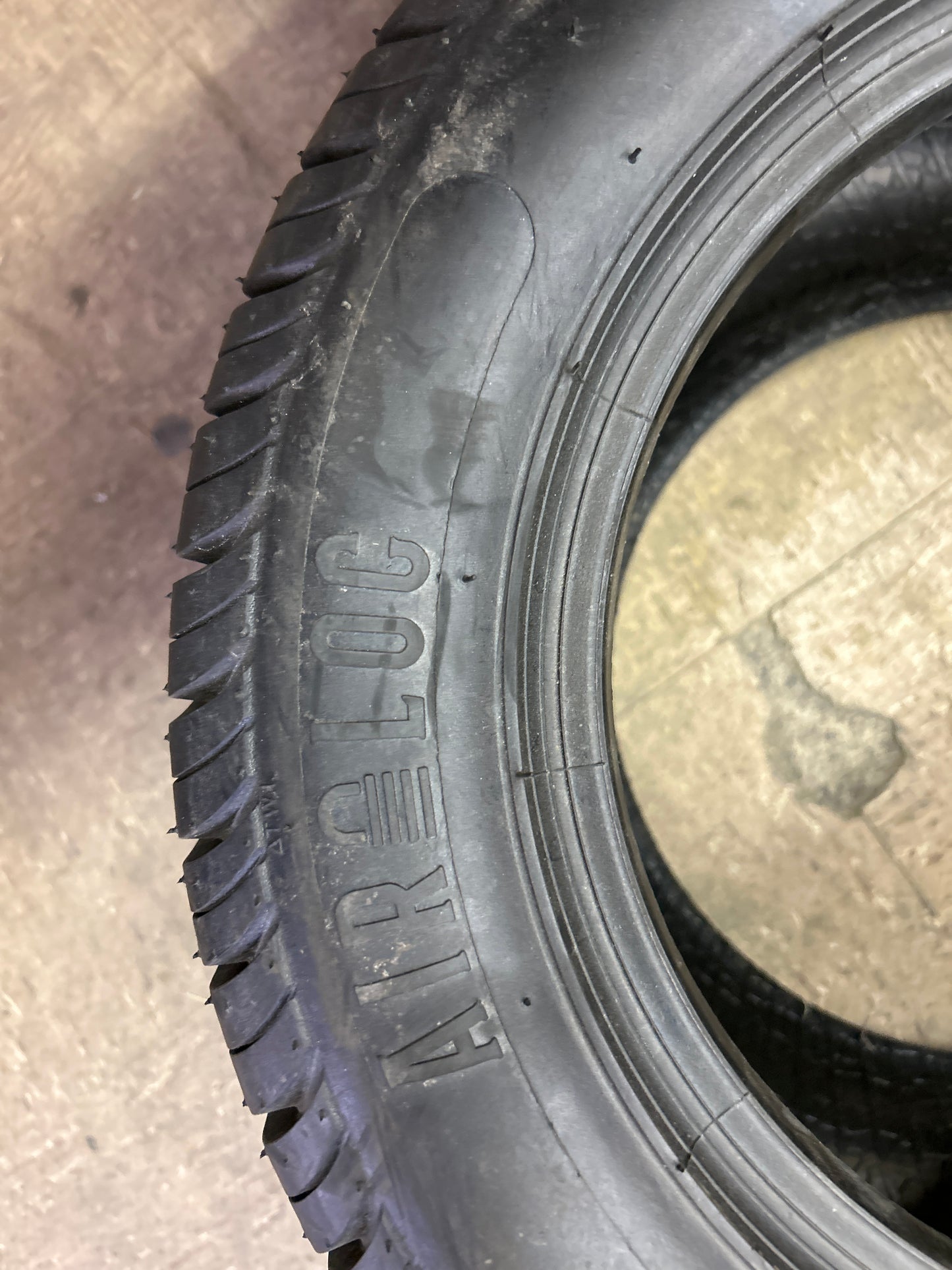 AIRLOC P823 BSW 205 50 10 6PLY GOLF CART TIRE LG4205