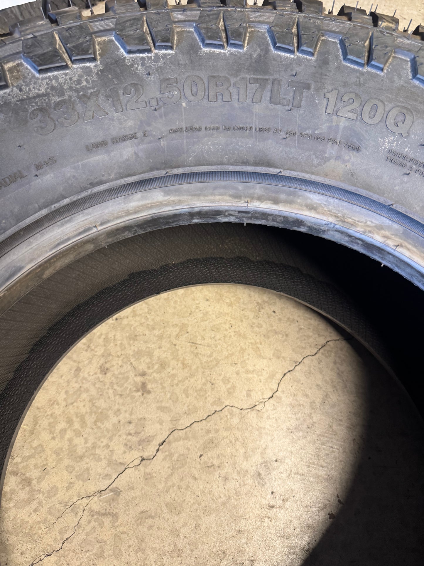 2 ROUGH COUNTRY OVERLANDER M/T BSW LT 33 12.5 17 120Q 10PLY MUD TERRAIN TIRE 97010124
