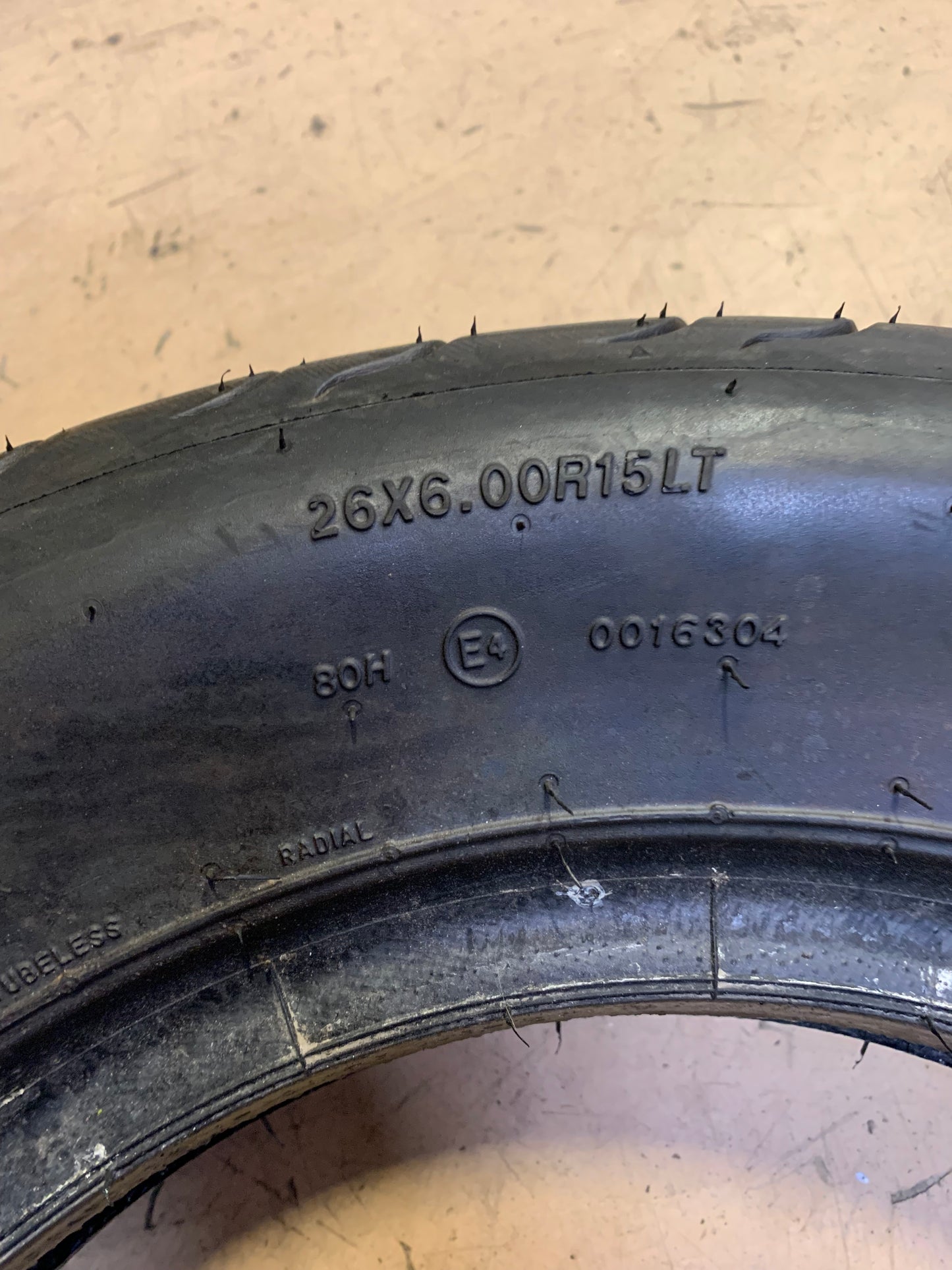 MICKEY THOMPSON SPORTSMAN S/R BSW LT  26 6 15 80H 4PLY ALL SEASON TIRE 321039004