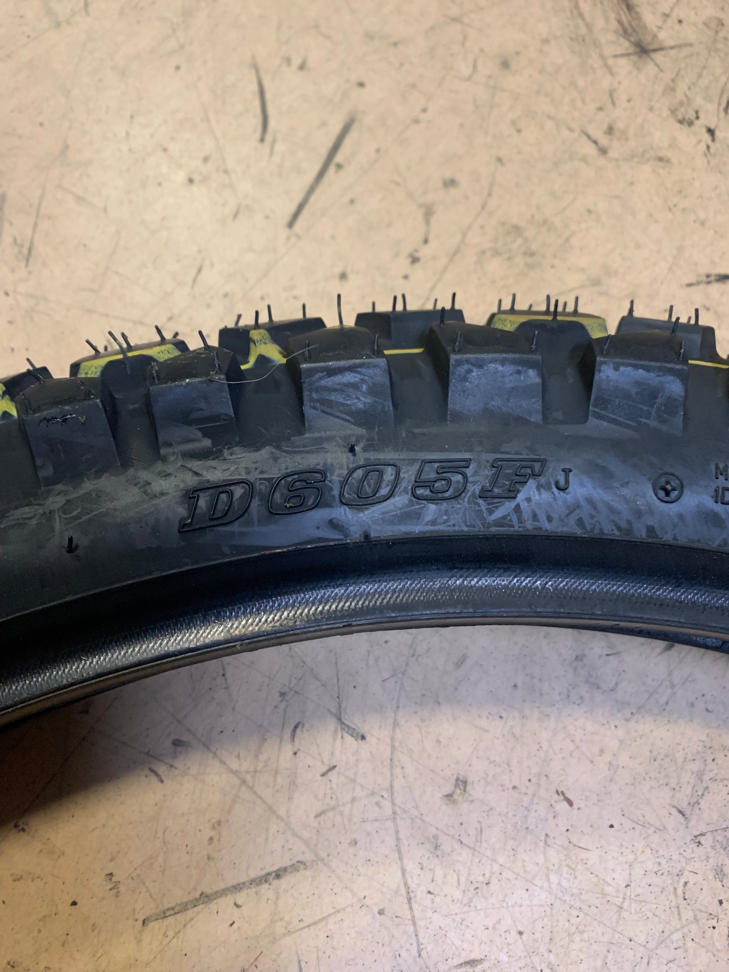 DUNLOP D605 BSW 2.75 21 45P FRONT MOTORCYCLE TIRE 45154340