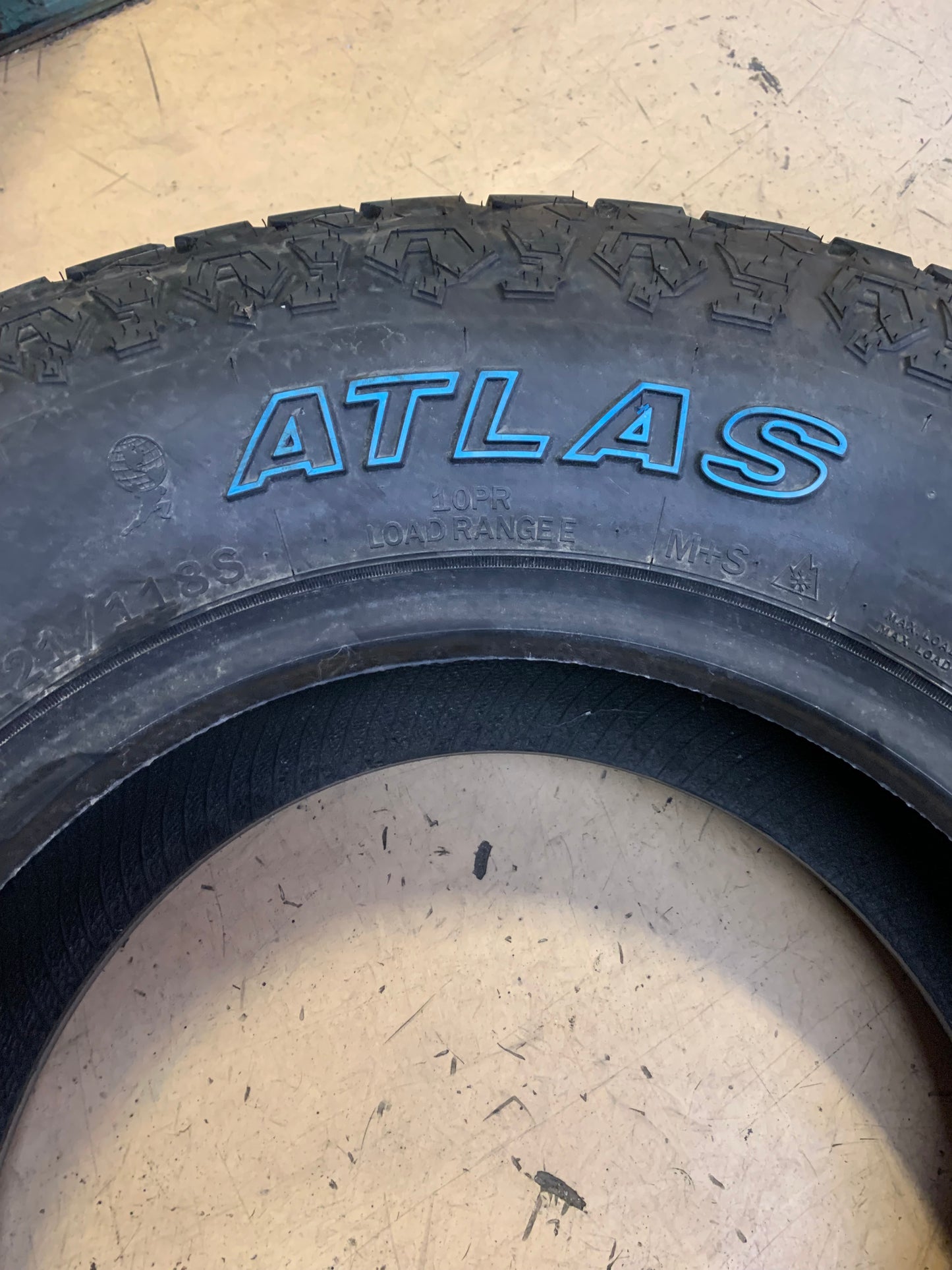 ATLAS PARALLER A/T OWL LT 285 70 17 121/118S 10PLY ALL TERRAIN TIRE 221023131