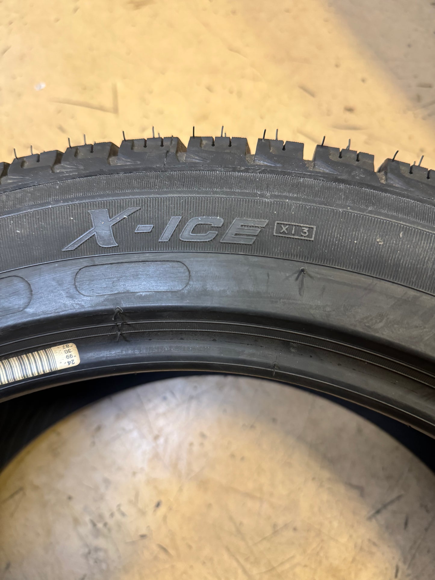 2 NOS MICHELIN X-ICE XI3 BSW P 255 45 18 103H XL WINTER TIRE 30901