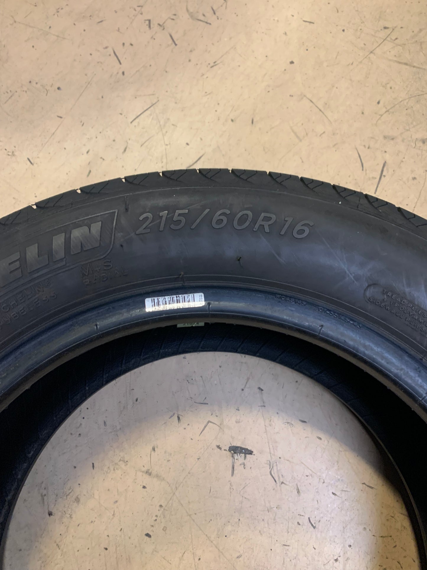 USED OS MICHELIN X TOUR A/S BSW P 215/60R16 95H ALL SEASON TIRE 87817