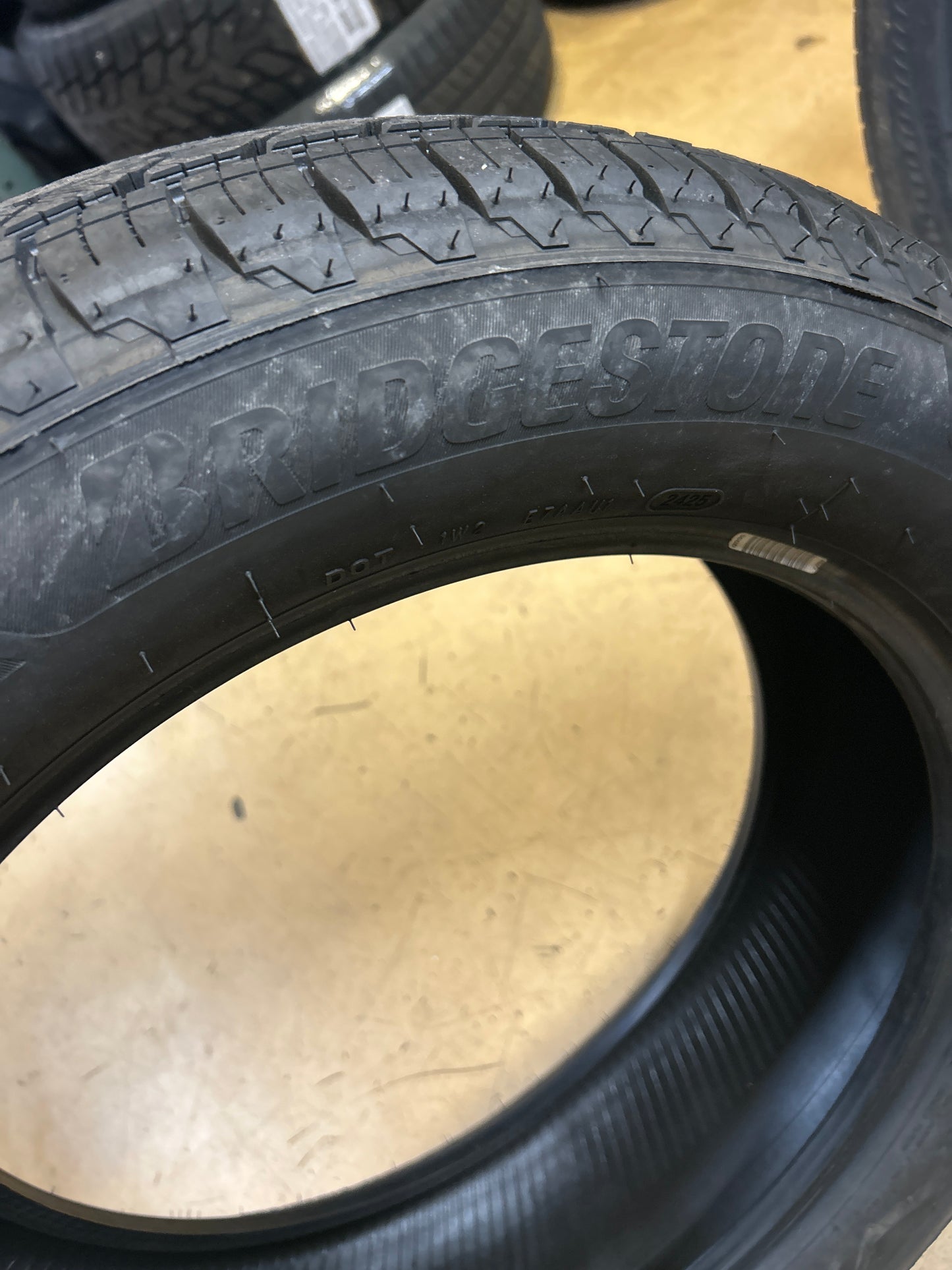 BRIDGESTONE ALENZA AS ULTRA BSW P 235 55 19 105W XL ALL SEASON TIRE 013279
