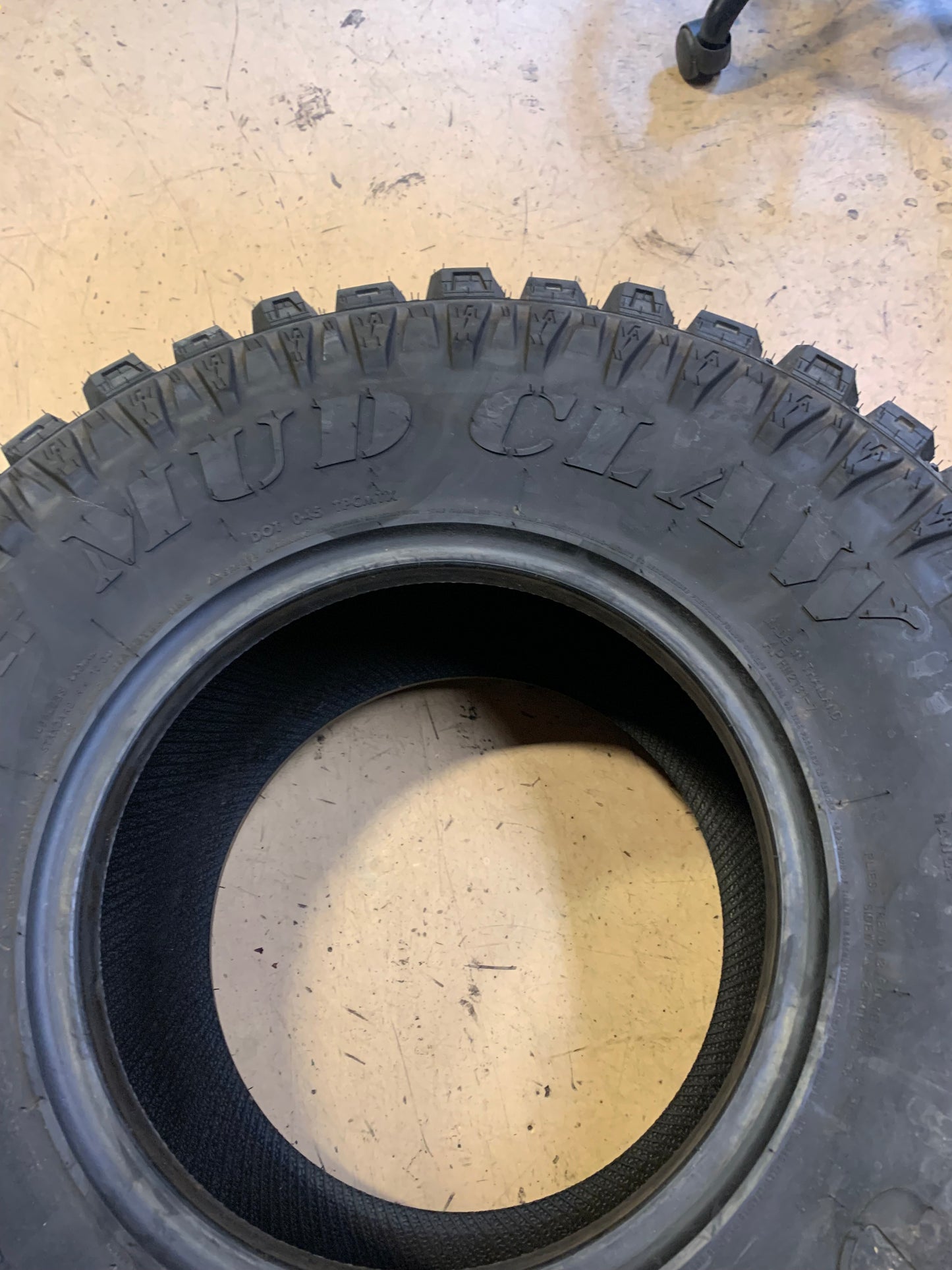 MUDCLAW COMP MTX BSW LT 33 12.5 15 108Q 6PLY ALL TERRAIN TIRE TBCMTX33