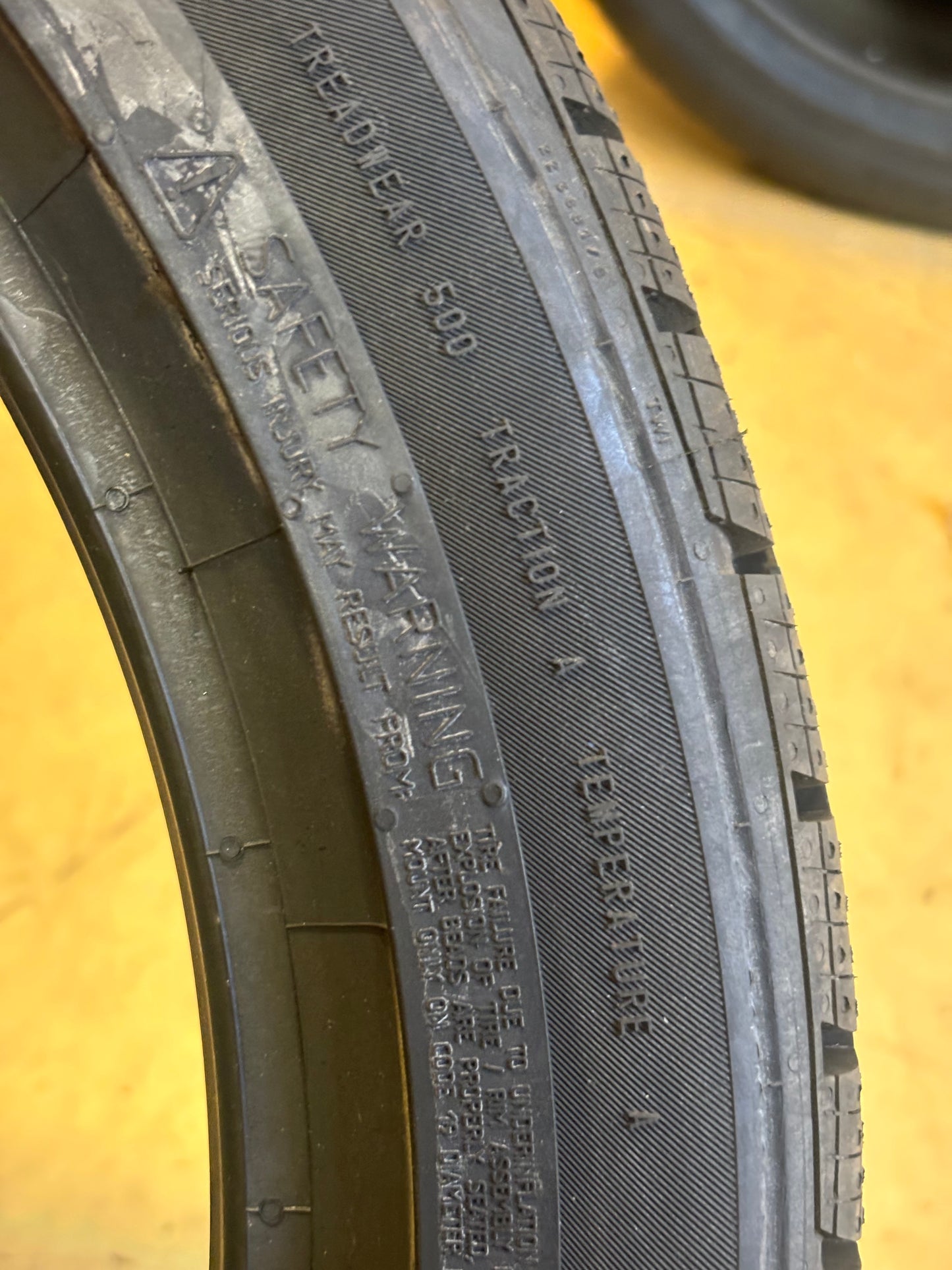 CONTINENTAL PROCONTACT GX BSW P 245 40 19 98H XL ALL SEASON TIRE 15500600000