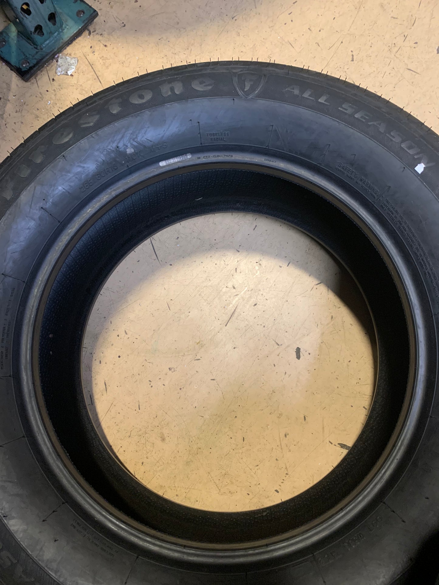 FIRESTONE ALL SEASON BSW P 265 60 18 110T TIRE 3058