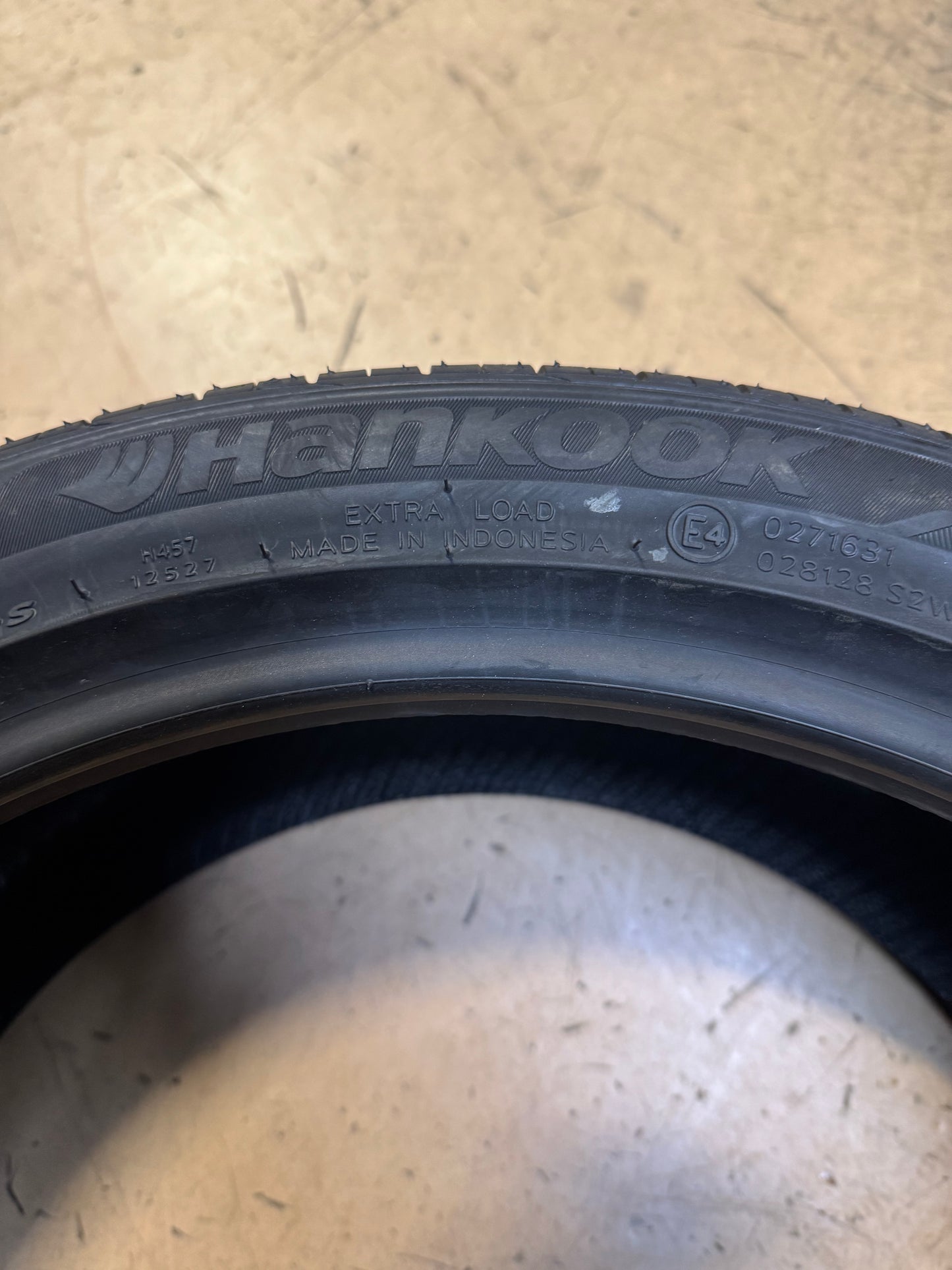 2 HANKOOK VENTUS V2 CONCEPT 2 BSW P 225 40 18 92W UHP TIRE 1015032