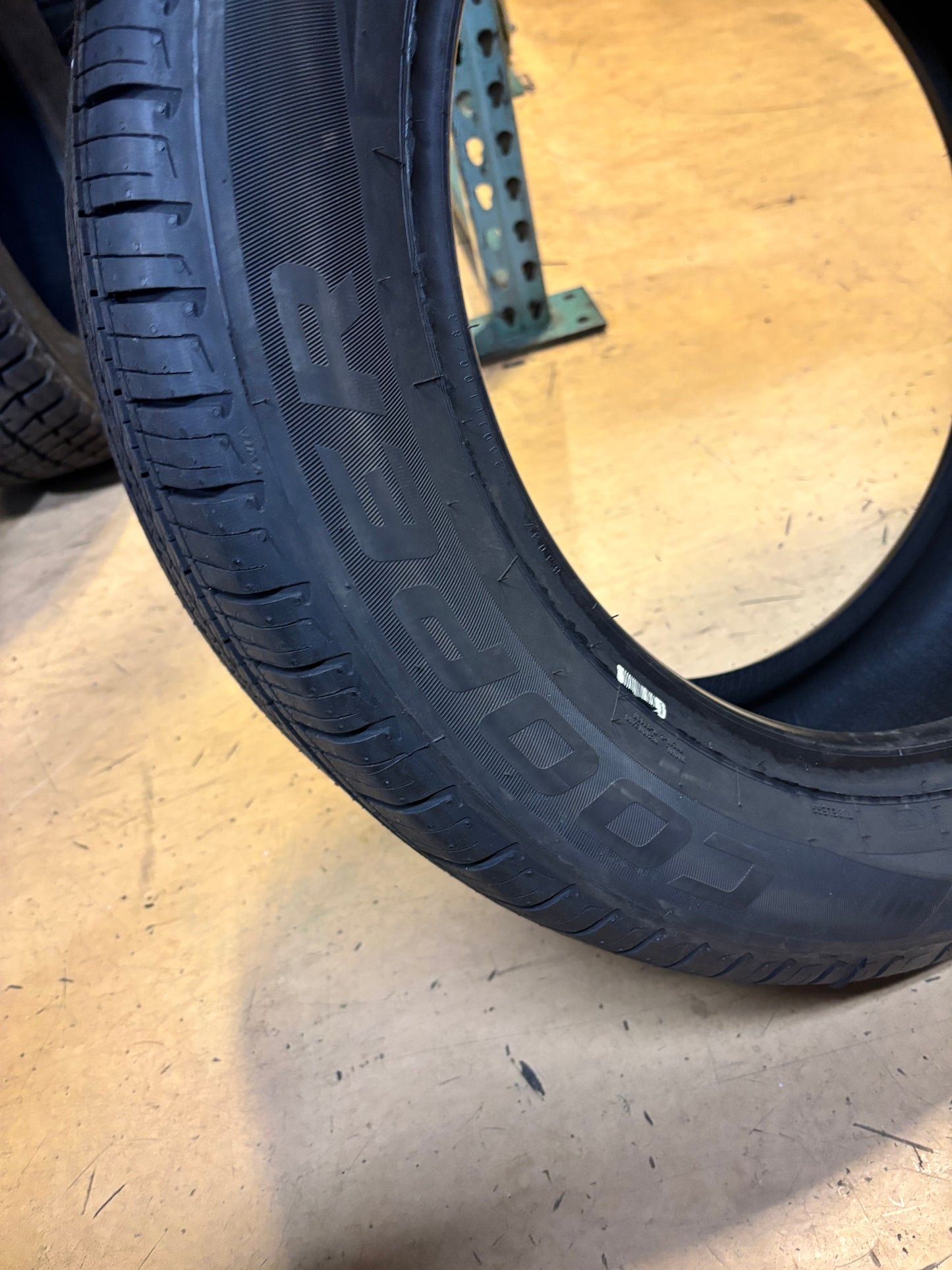 COOPER ENDEAVOR PLUS BSW P 235 55 19 105V SL ALL SEASON TIRE 166327009
