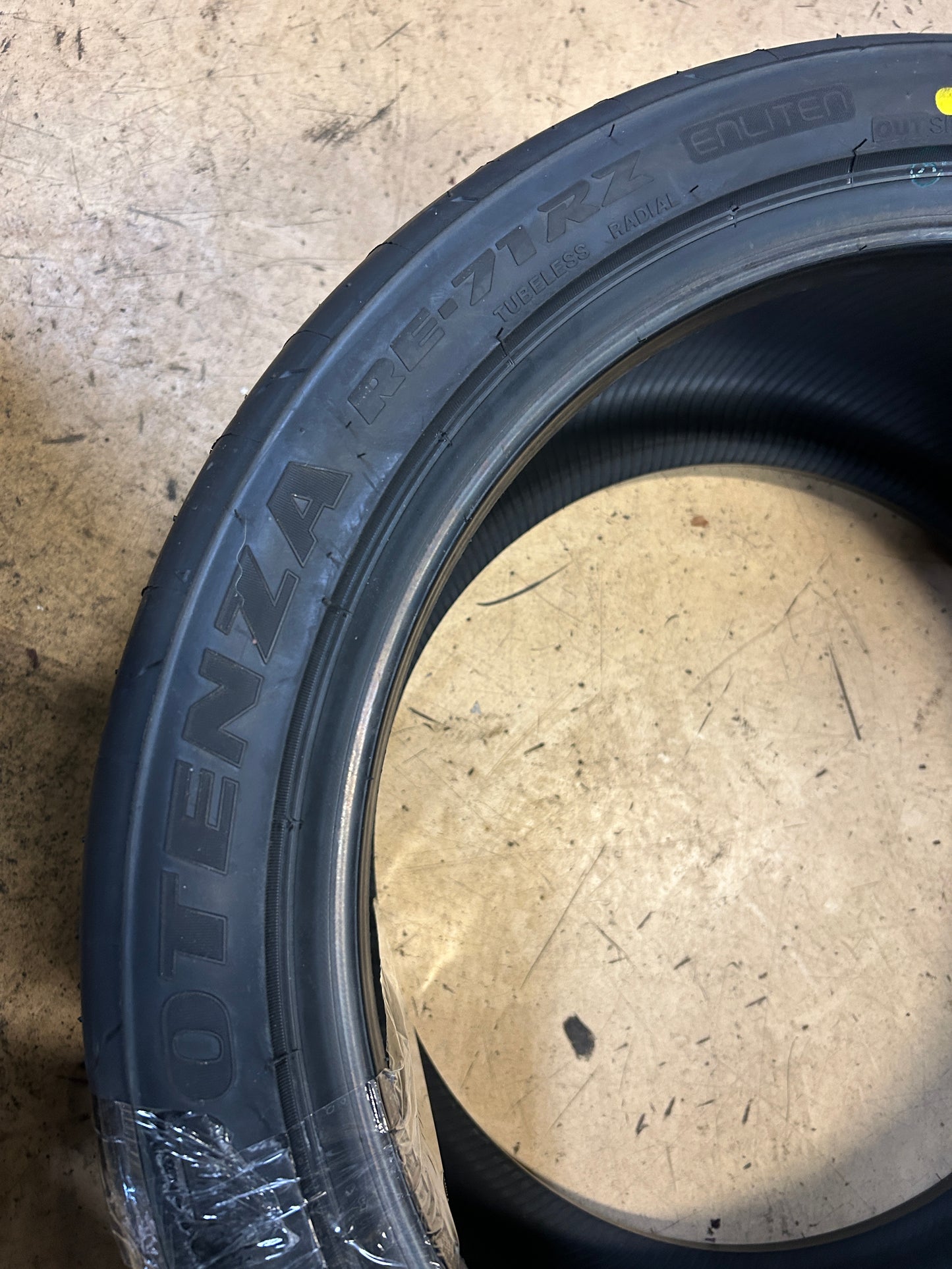 BRIDGESTONE POTENZA RE-71RZ BSW P 295 35 18 99W UHP TIRE 013962
