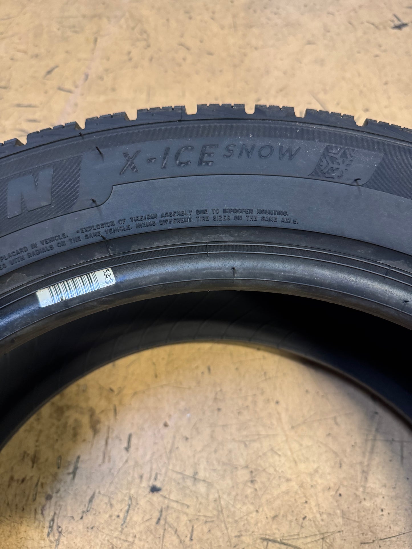 2 MICHELIN X-ICE SNOW BSW P 225 55 18 102H XL WINTER TIRE 41319