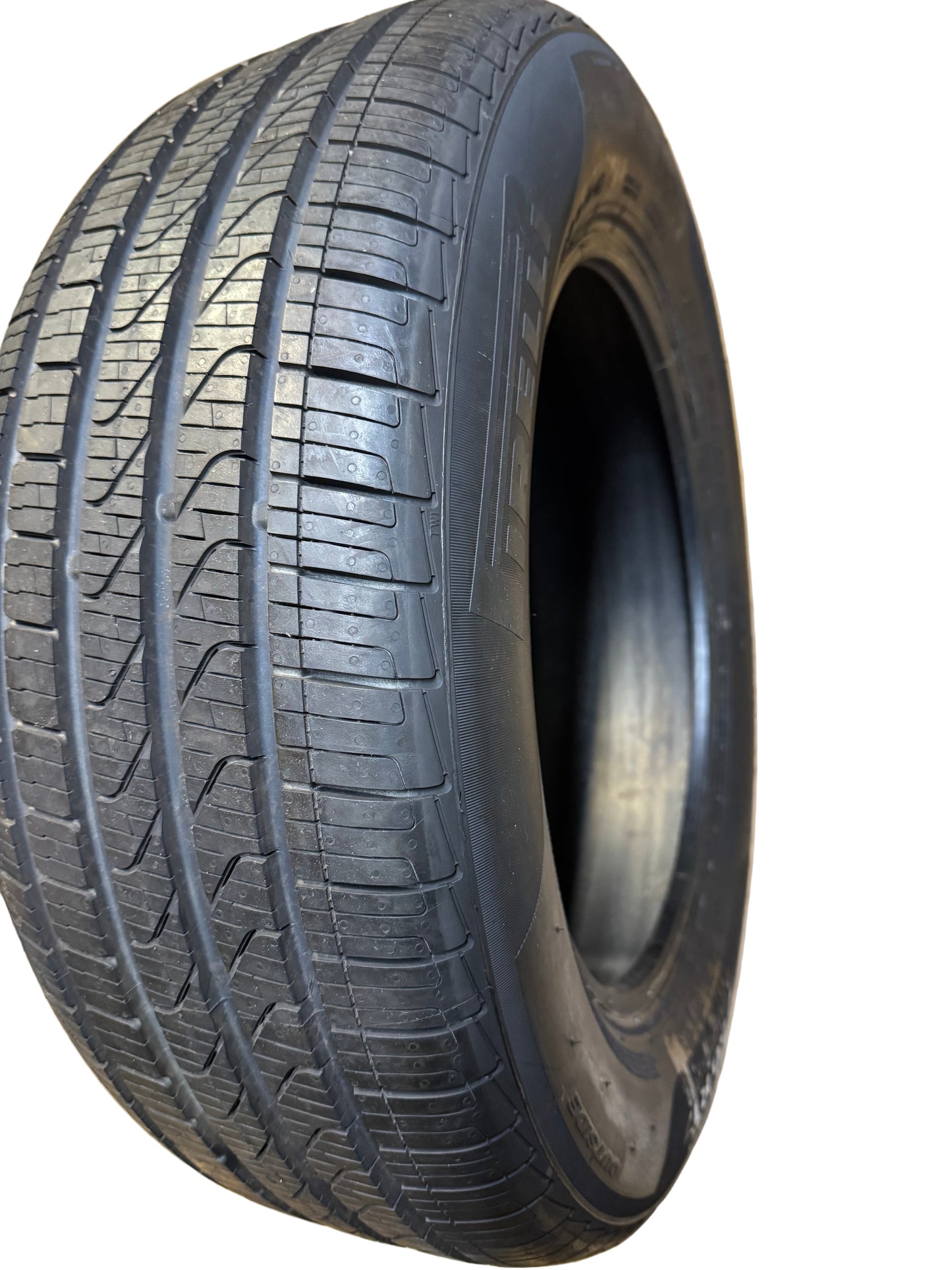 NOS PIRELLI CINTURATO P7 ALL SEASON PLUS BSW P 225 60 17 99V TIRE 2050500