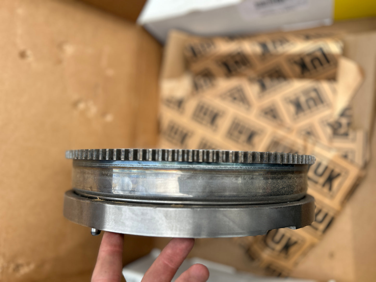 LUK CLUTCH FLYWHEEL SCHAEFFLER