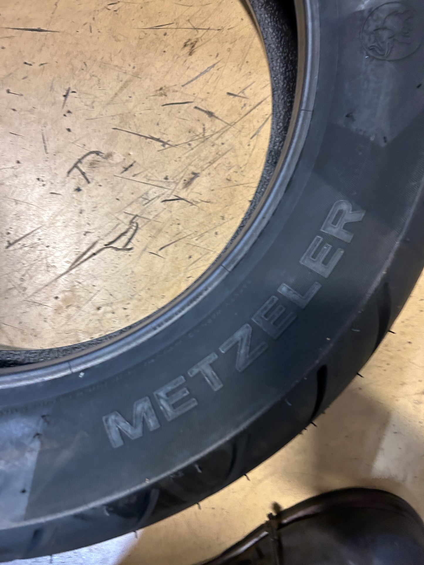 METZELER ME888 MARATHON ULTRA 170 70 16 75H REAR MOTORCYCLE TIRE 2531600
