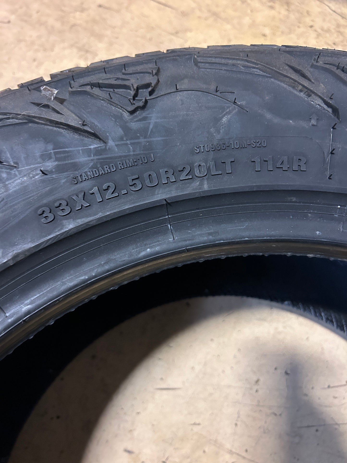 2 RADAR RENEGADE A/T PRO BSW LT 33 12.5 20 114R 10PLY ALL TERRAIN TIRE RACSTH0009