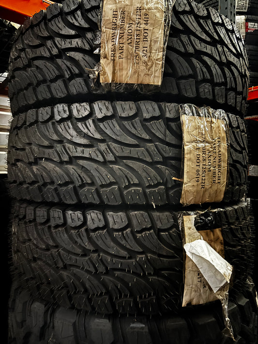 (TODO) TREADWRIGHT AXIOM LT 275 70 18 125/122R LRE 10 PLY RETREAD TIRE