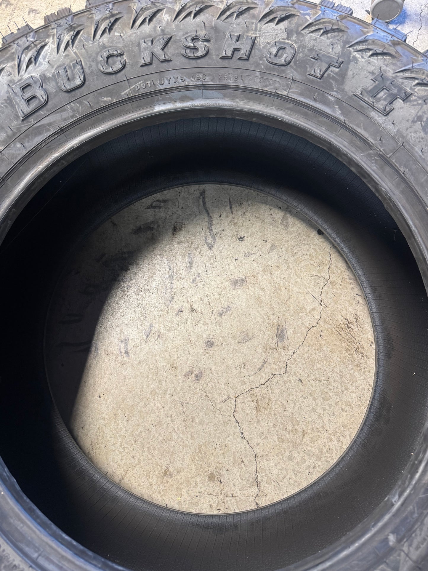 NOS MAXXIS MUDDER BUCKSHOT II MT-764 BSW LT 37 13.5 22 123Q 10PLY TIRE TL00514100
