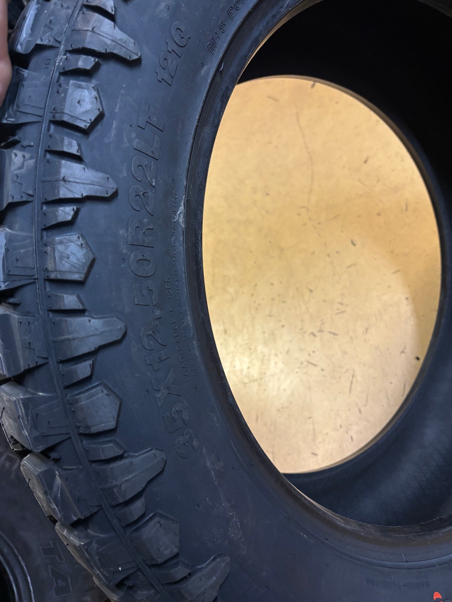 VENOM POWER TERRA HUNTER R/T + BSW LT 35X12.5R22 121Q LRF 12 PLY RUGGED TERRAIN TIRE TVPRT20N