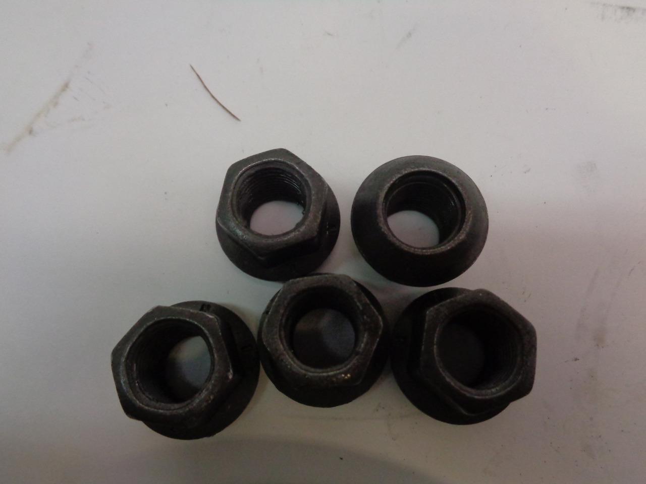 USED PAIR OF HUB SPACERS WITH LUG NUTS BBS09.23.495-23 R5TF