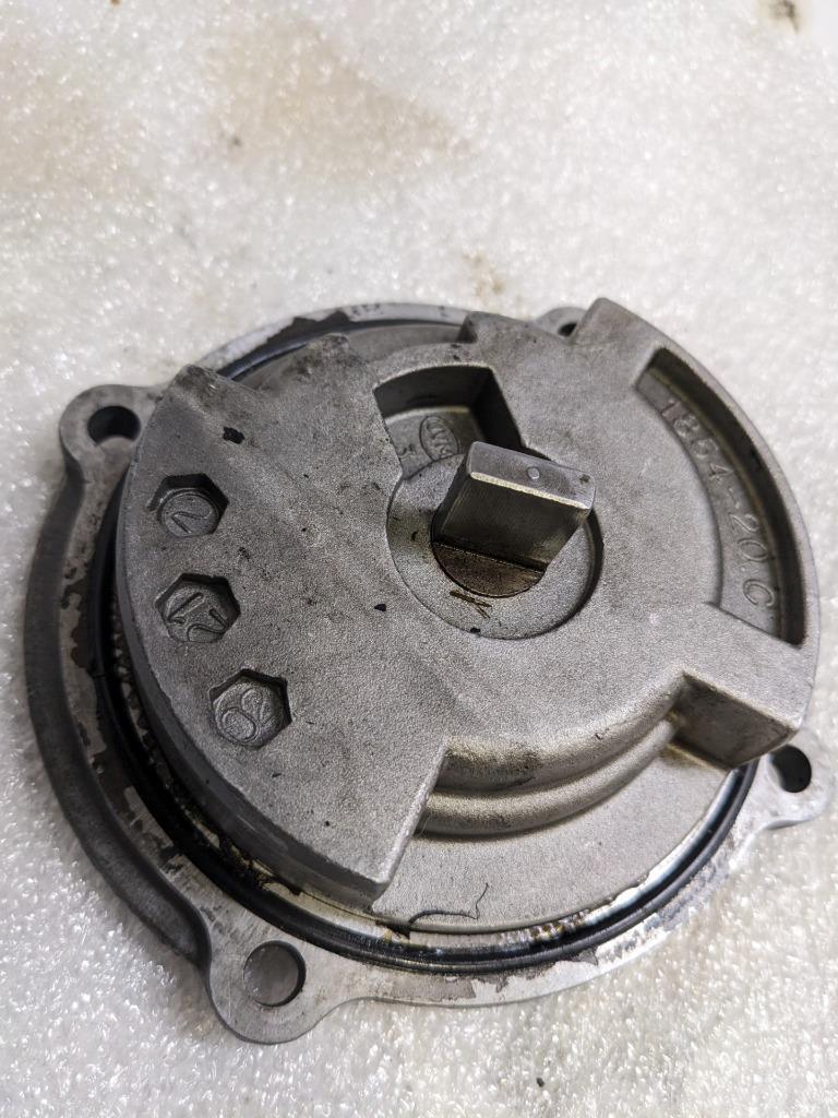 PORSCHE BOXSTER 987 05-08 SECONDARY OIL PUMP 99710702154 USED 996.B.G.L.